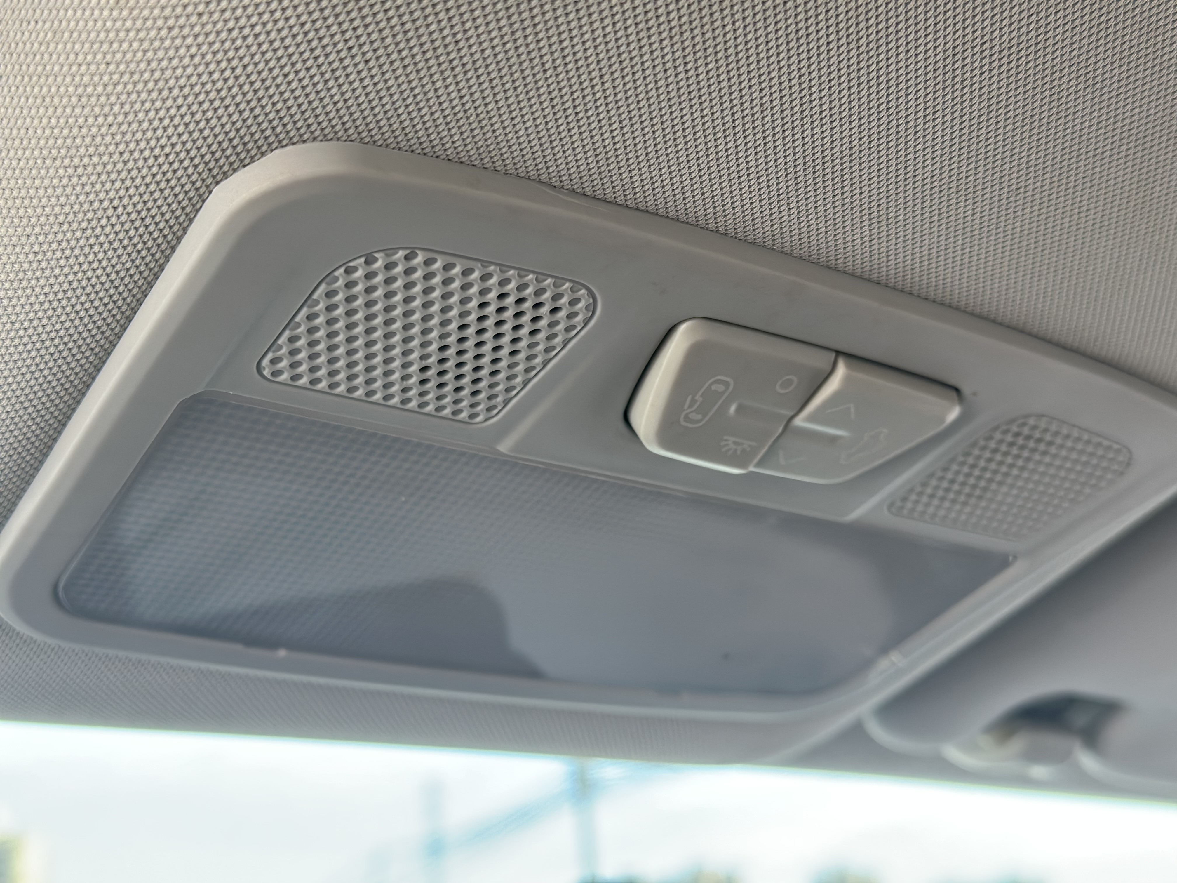 Forthing SX6 2019 car image #15