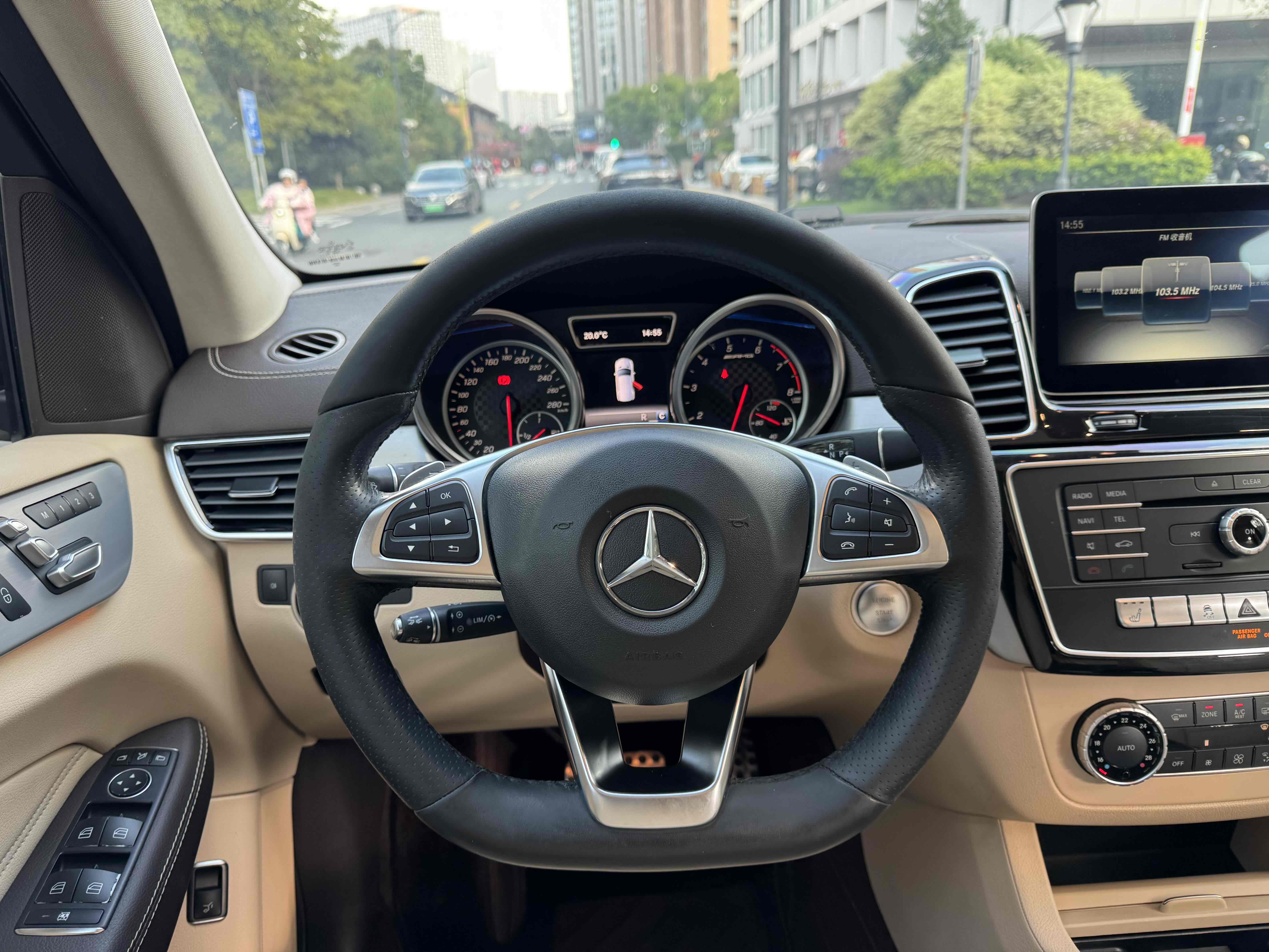 Mercedes-Benz GLE AMG 2017 car image #15