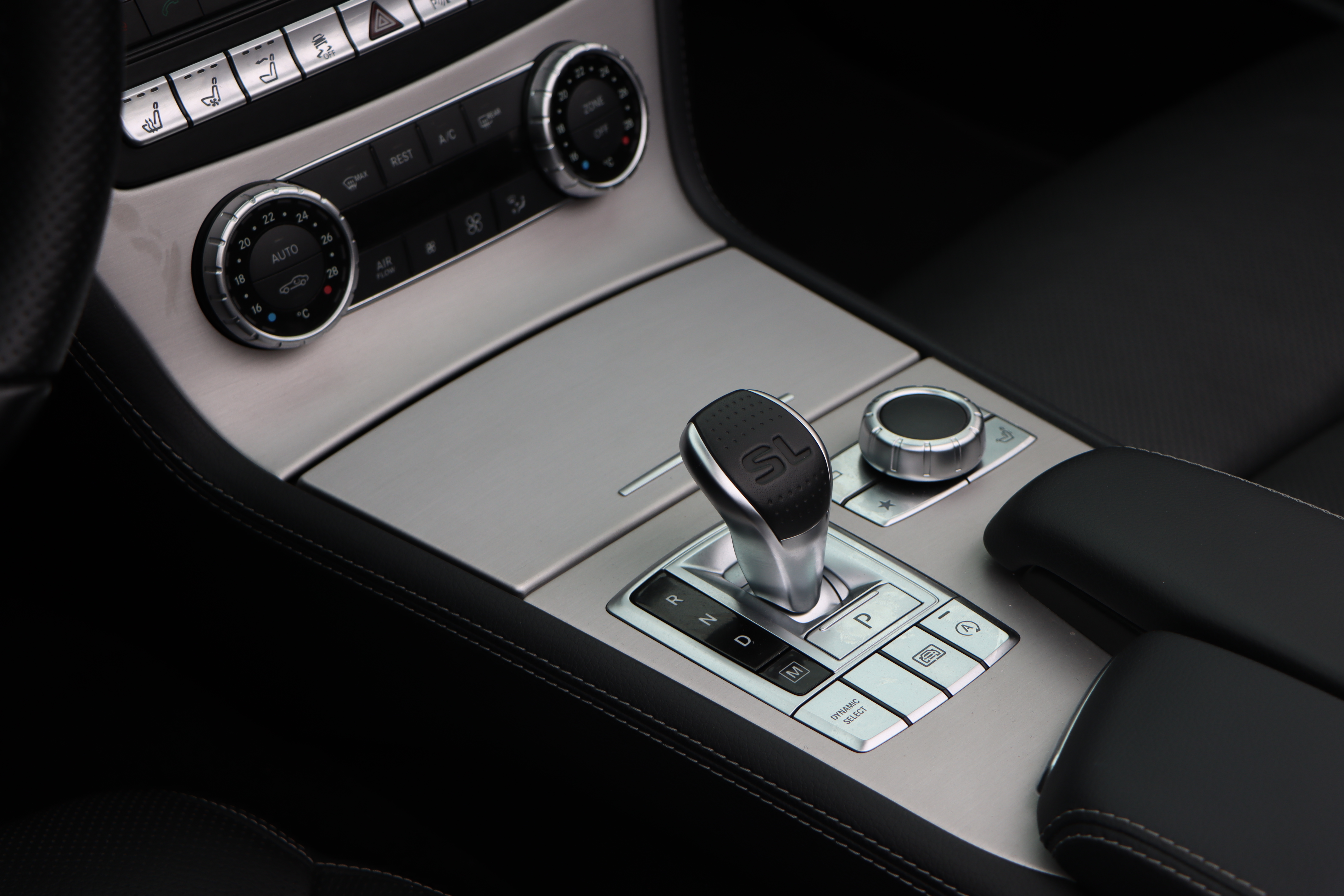 Mercedes-Benz SL Class 2019 car image #15