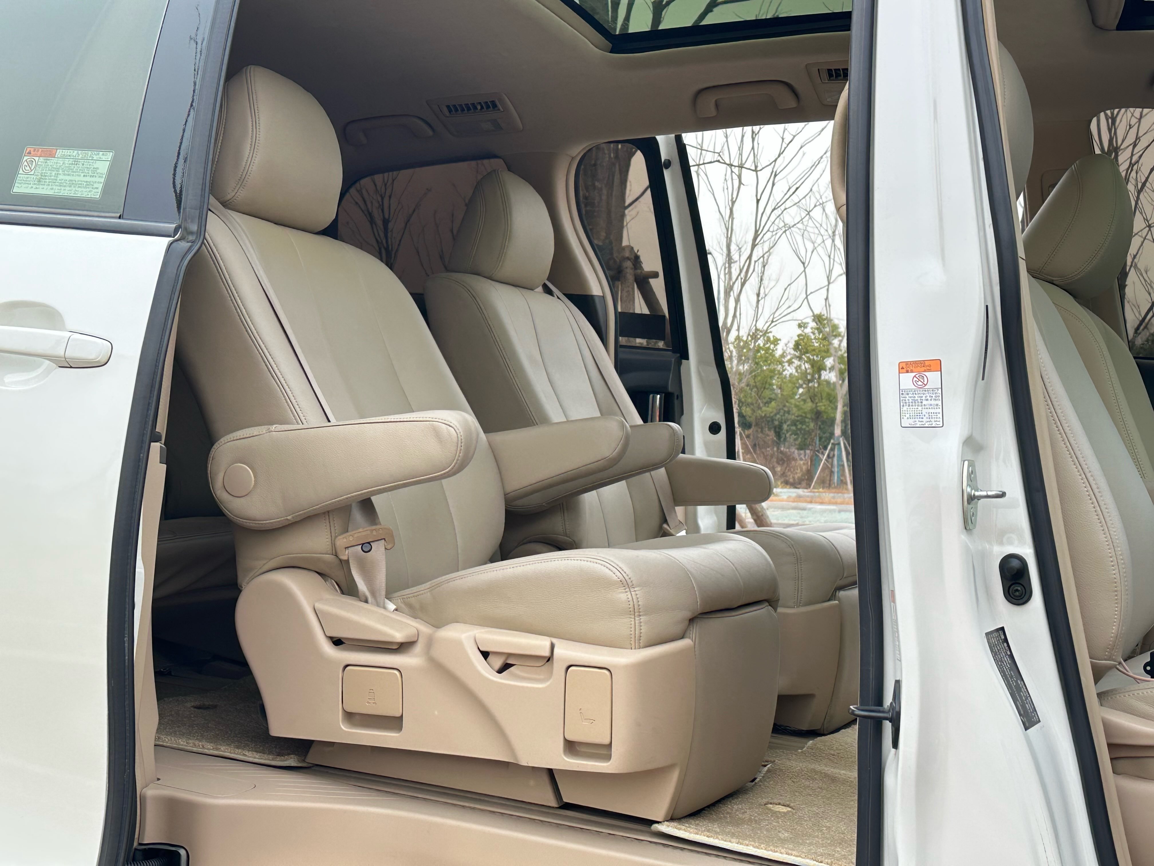 Toyota Previa 2017 car image #15