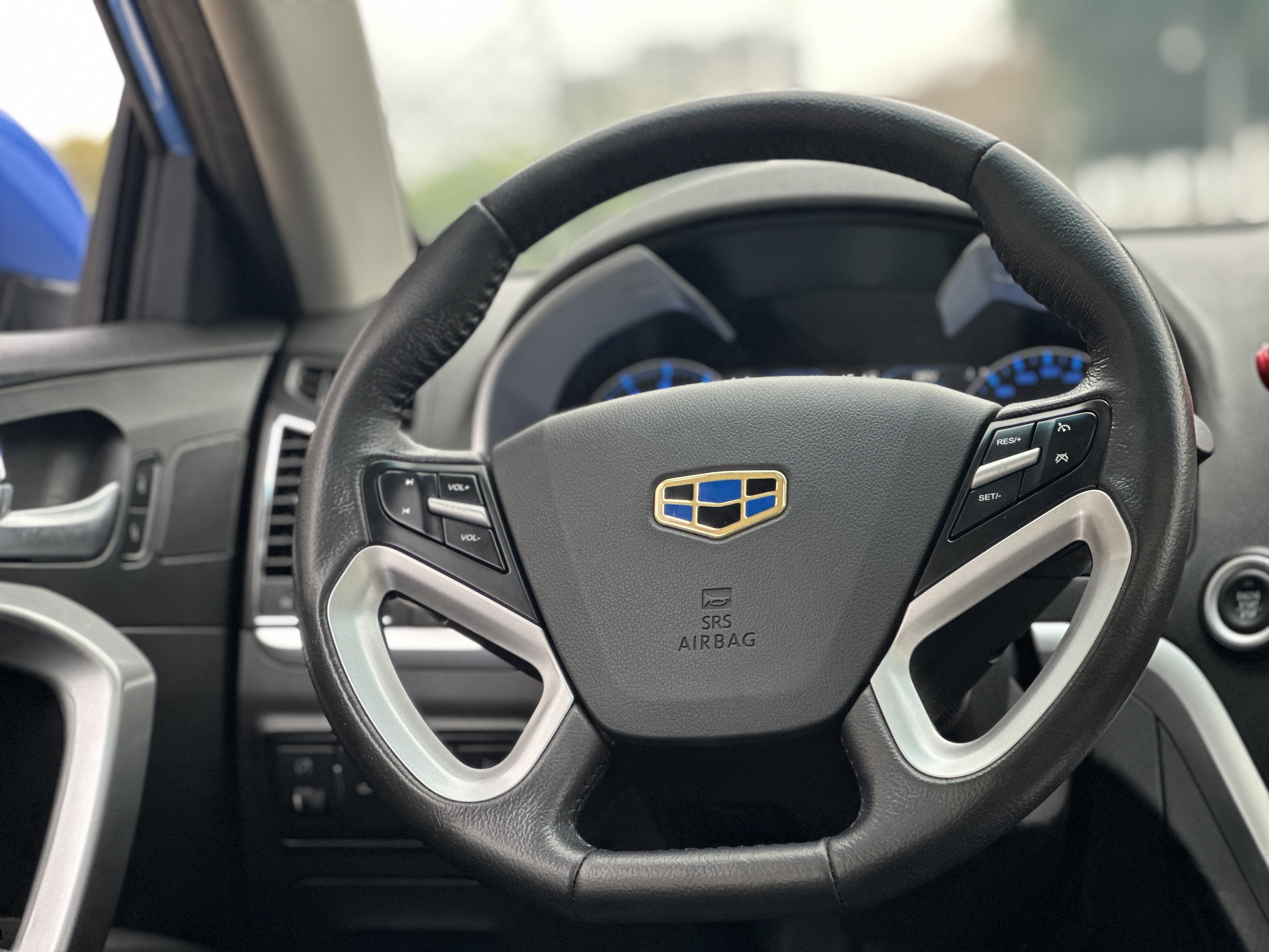 GEELY 2018 #15 GEELY 2018 car image #15