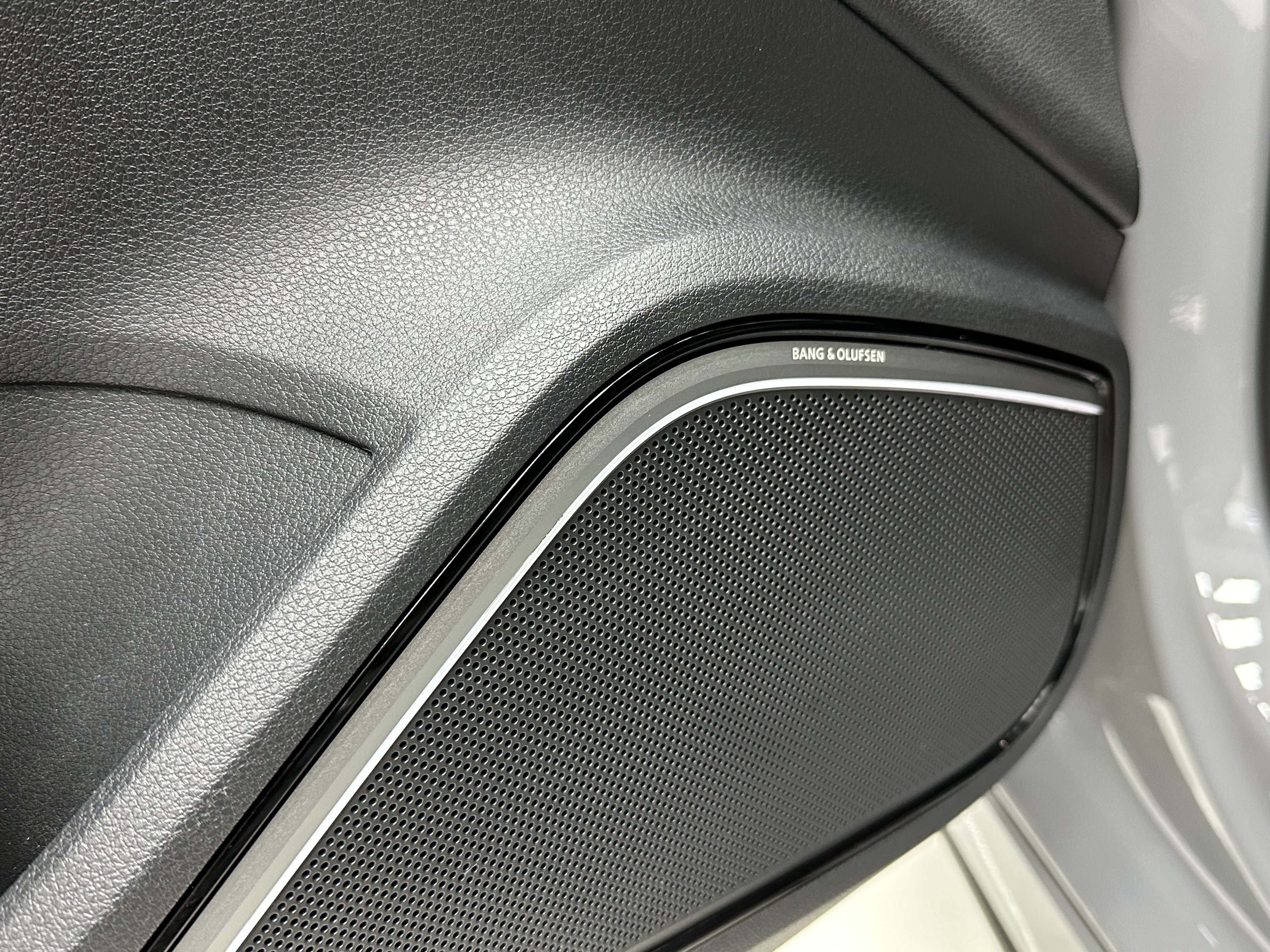 Audi RS 3 2019 #15 Audi RS 3 2019 car image #15