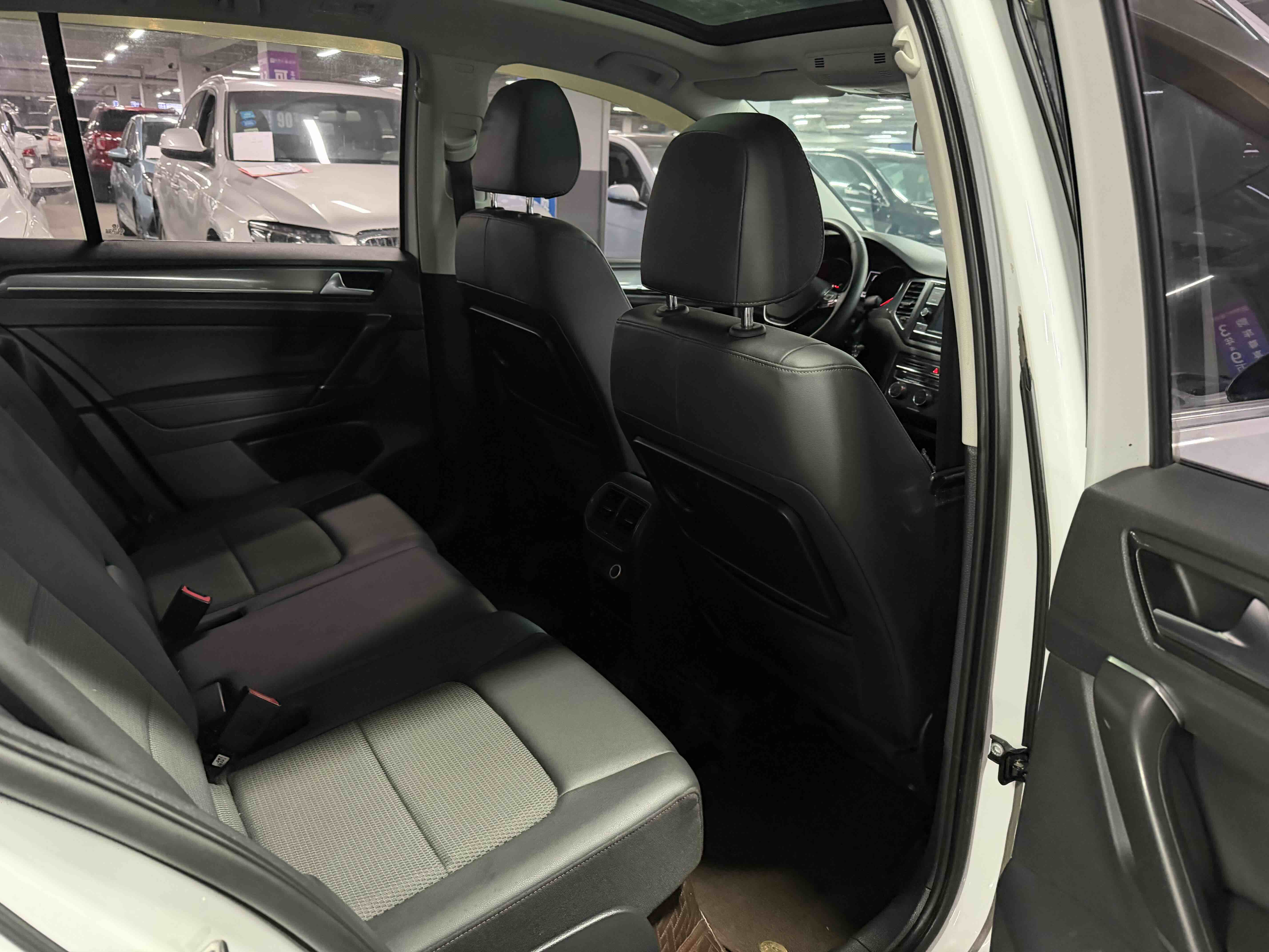 大众 高尔夫·嘉旅 2018 #15 大众 高尔夫·嘉旅 2018 汽车图片 #15