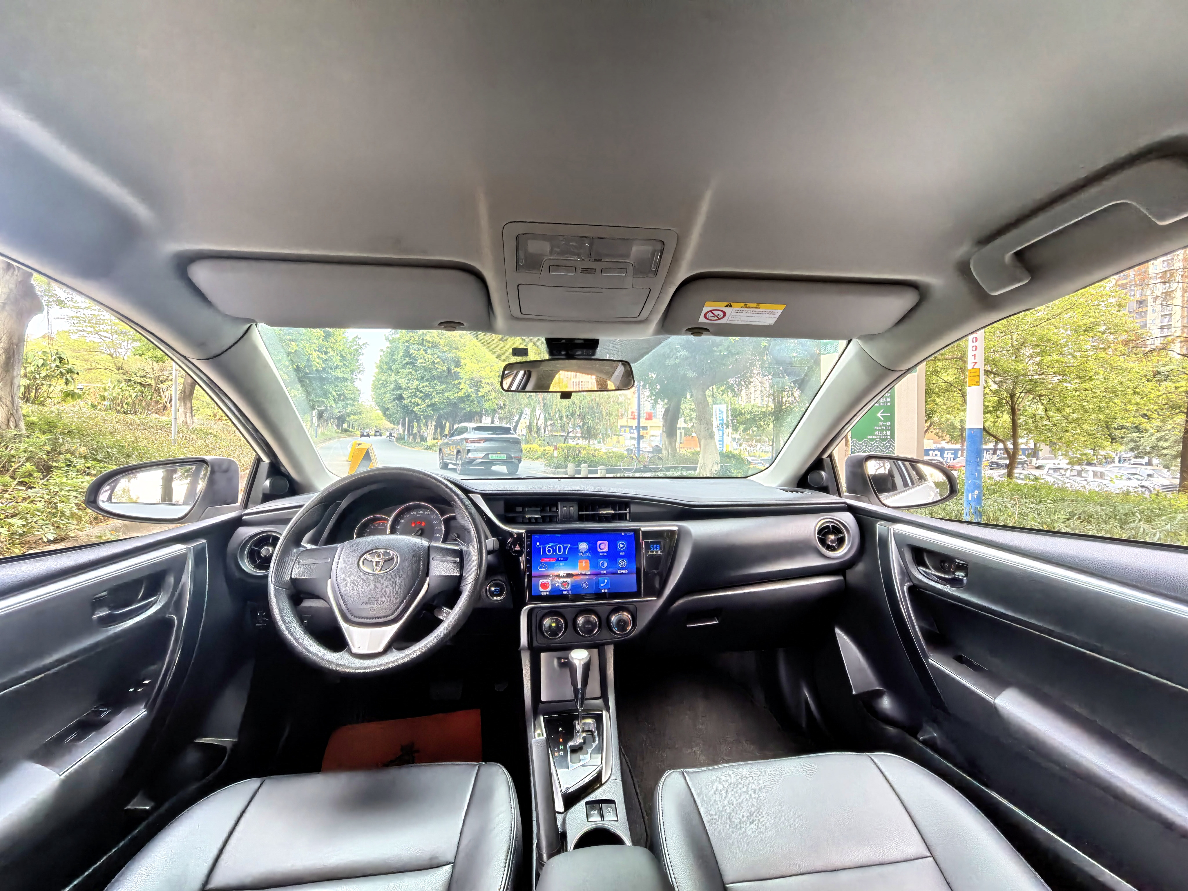 Toyota Corolla 2019 #15 Toyota Corolla 2019 car image #15