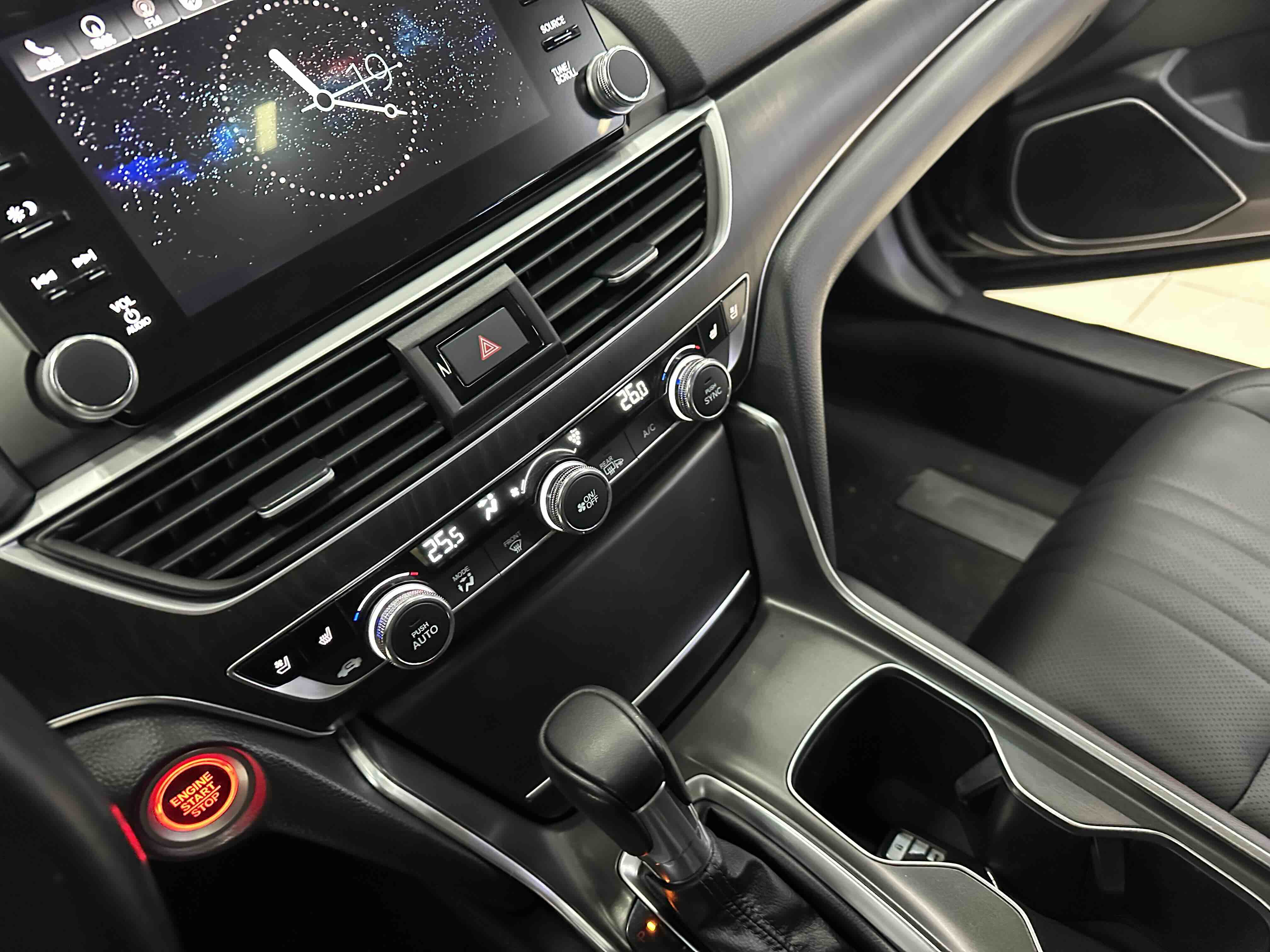 Honda Accord 2019 #15 Honda Accord 2019 car image #15