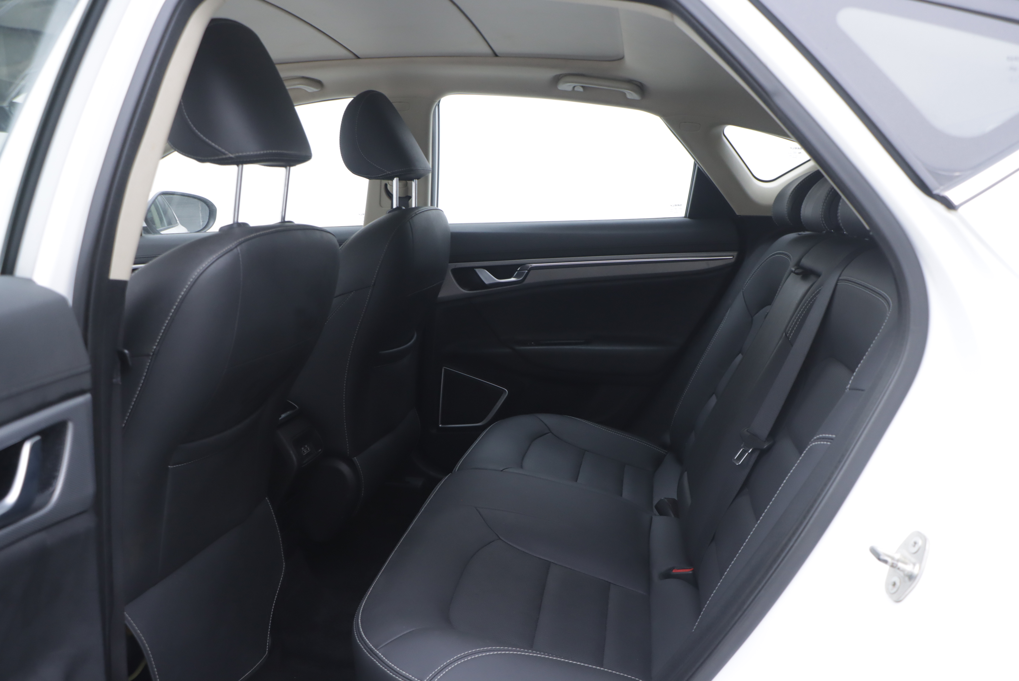 GEELY Emgrand GS 2019 #15 GEELY Emgrand GS 2019 car image #15