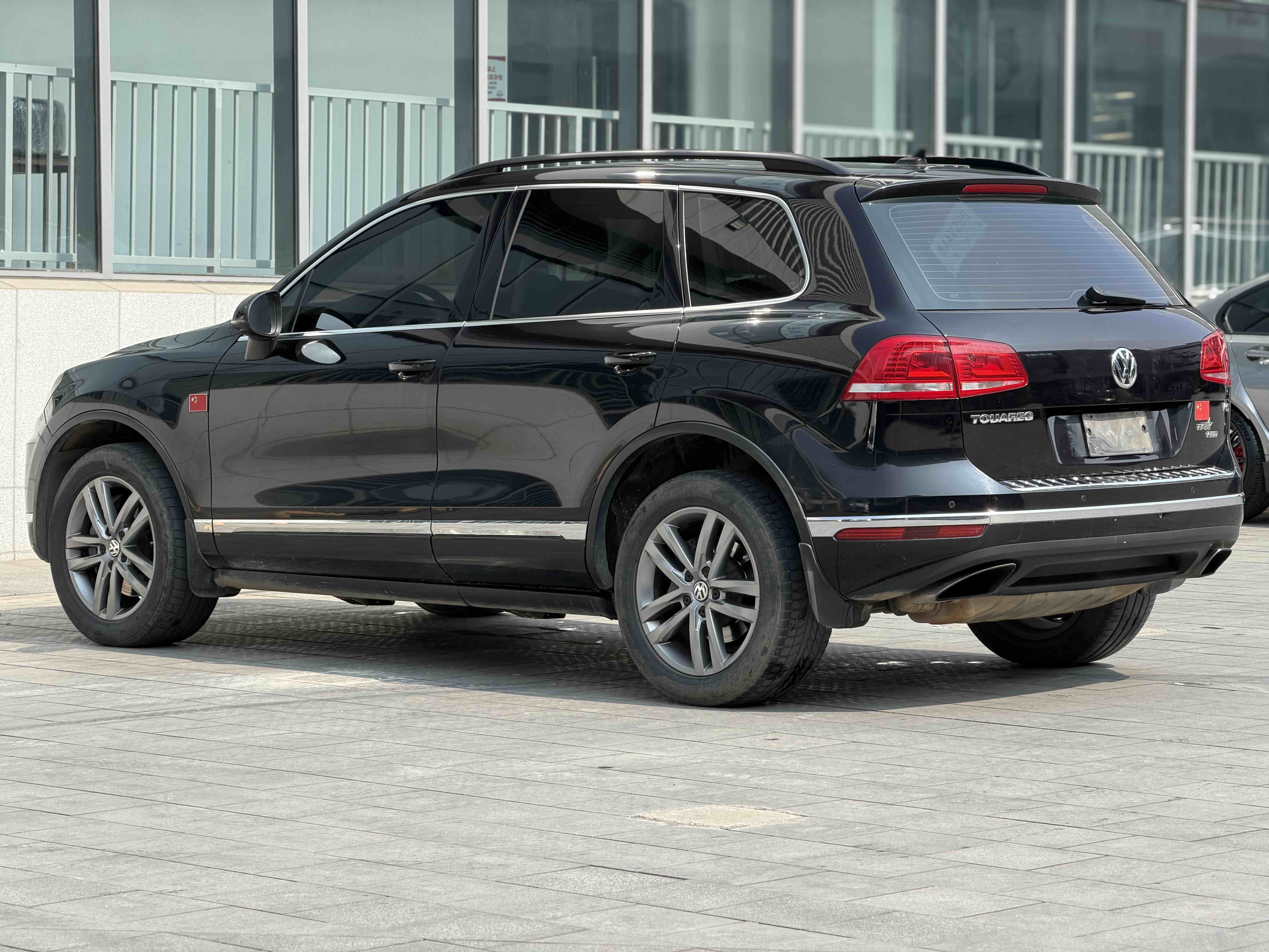 Volkswagen Touareg 2018 immagine di auto #15