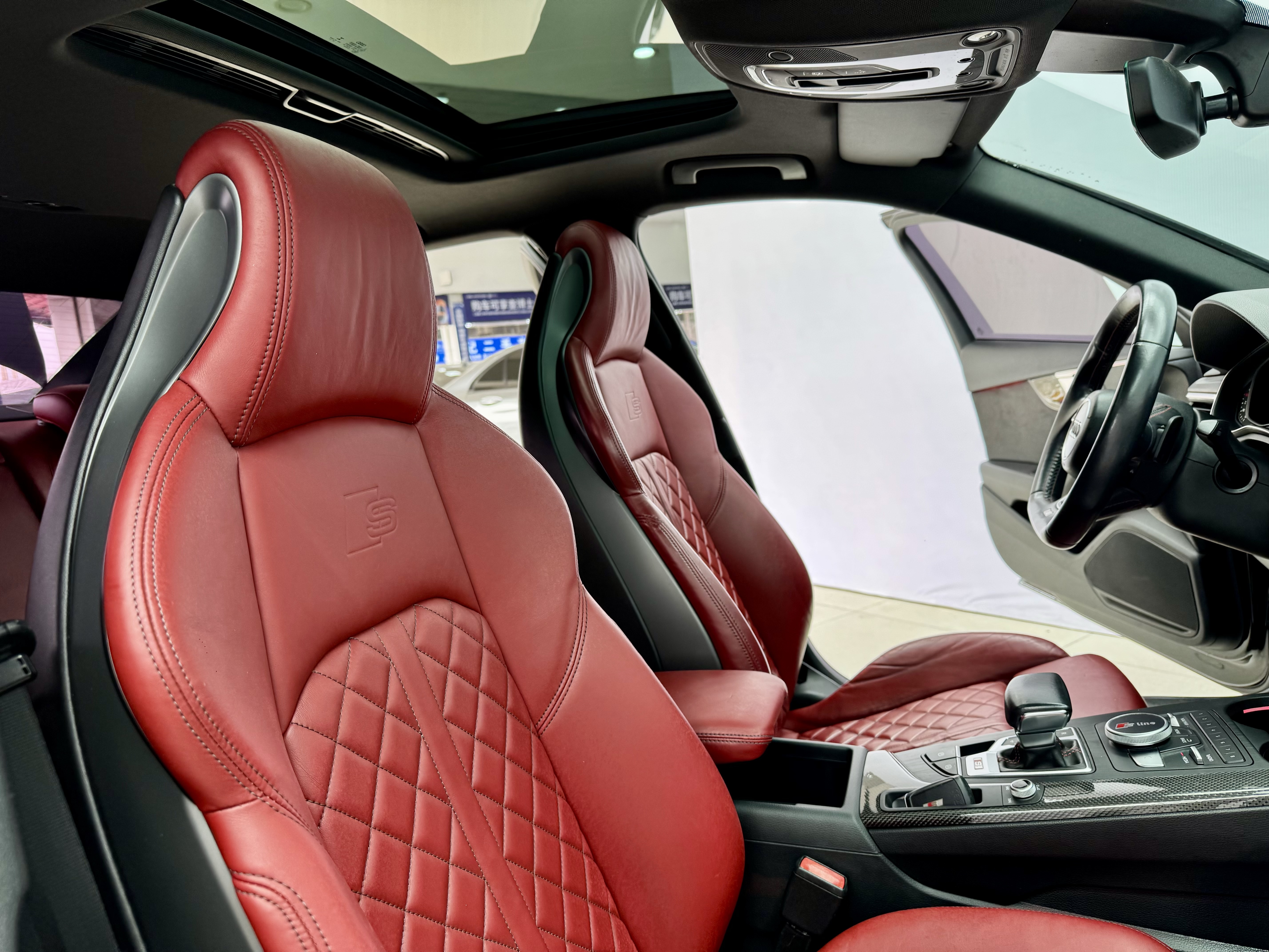 Audi S4 2019 imagem de carro #15