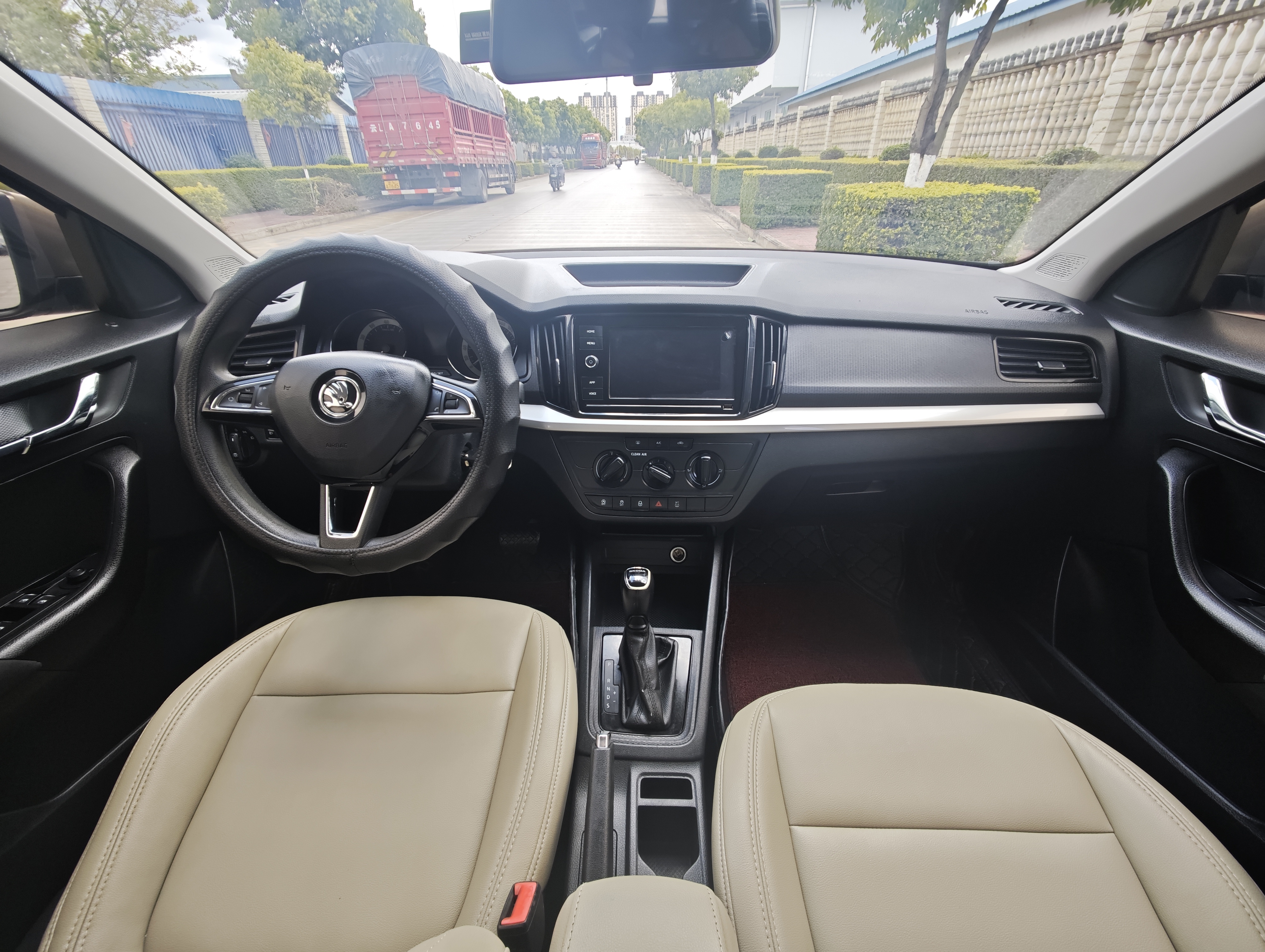 Skoda Kamiq 2019 car image #15