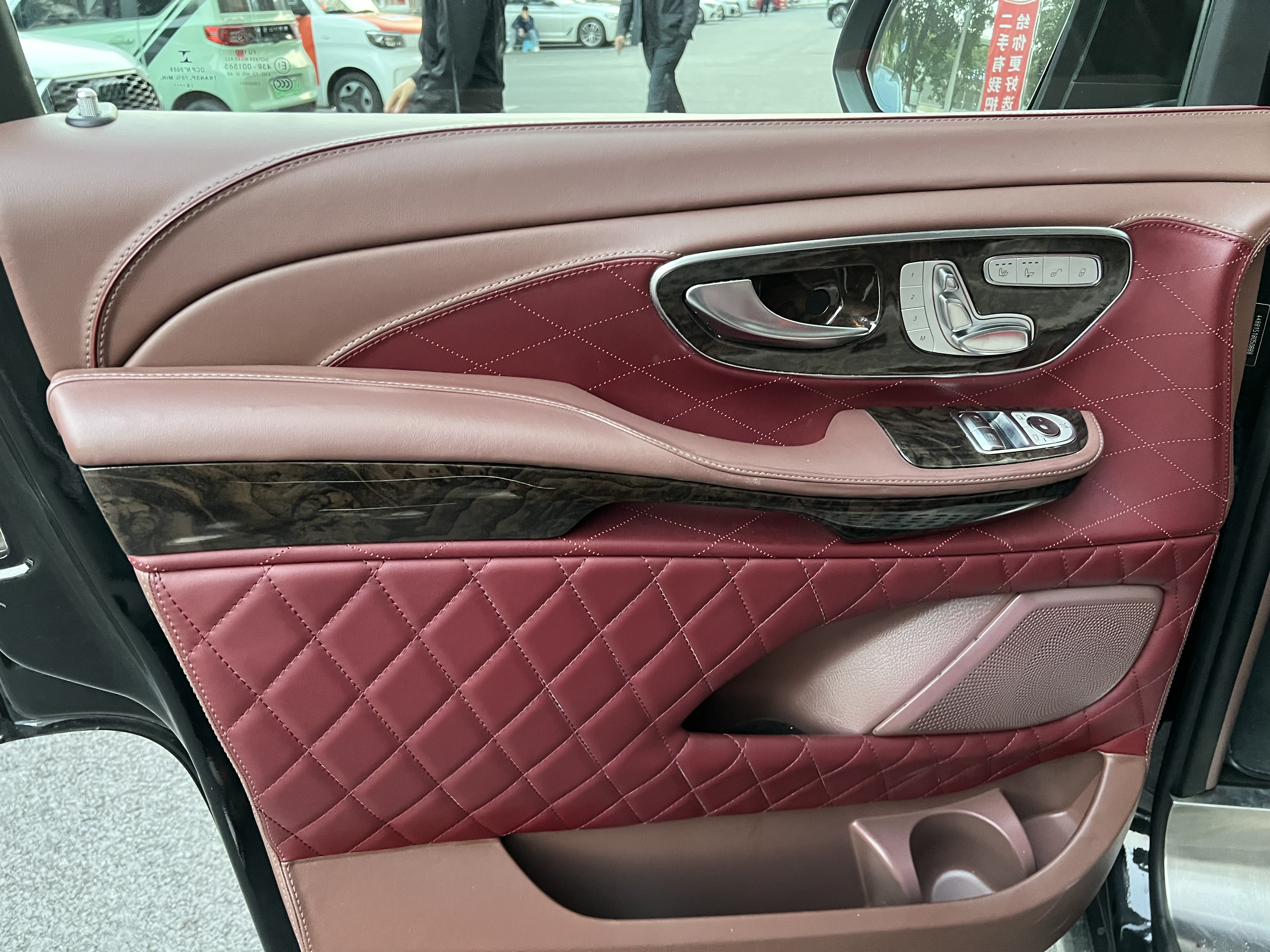 Mercedes-Benz V Class 2018 #15 Mercedes-Benz V Class 2018 car image #15