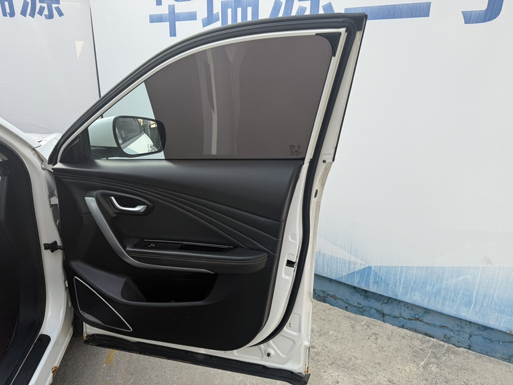 X70 2019 car image #15