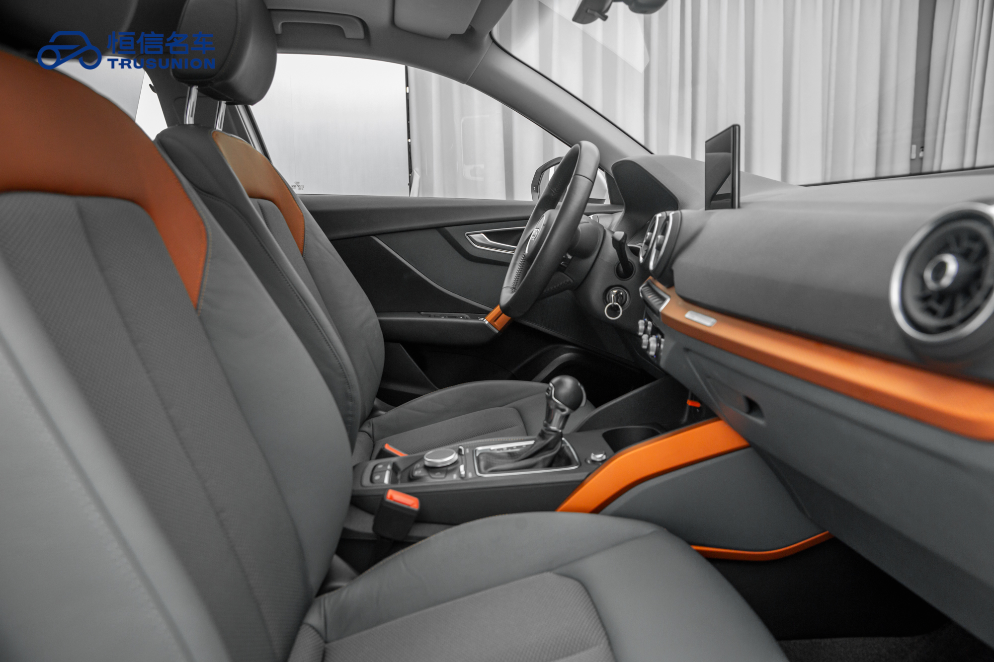 Q2L 2019 car image #15