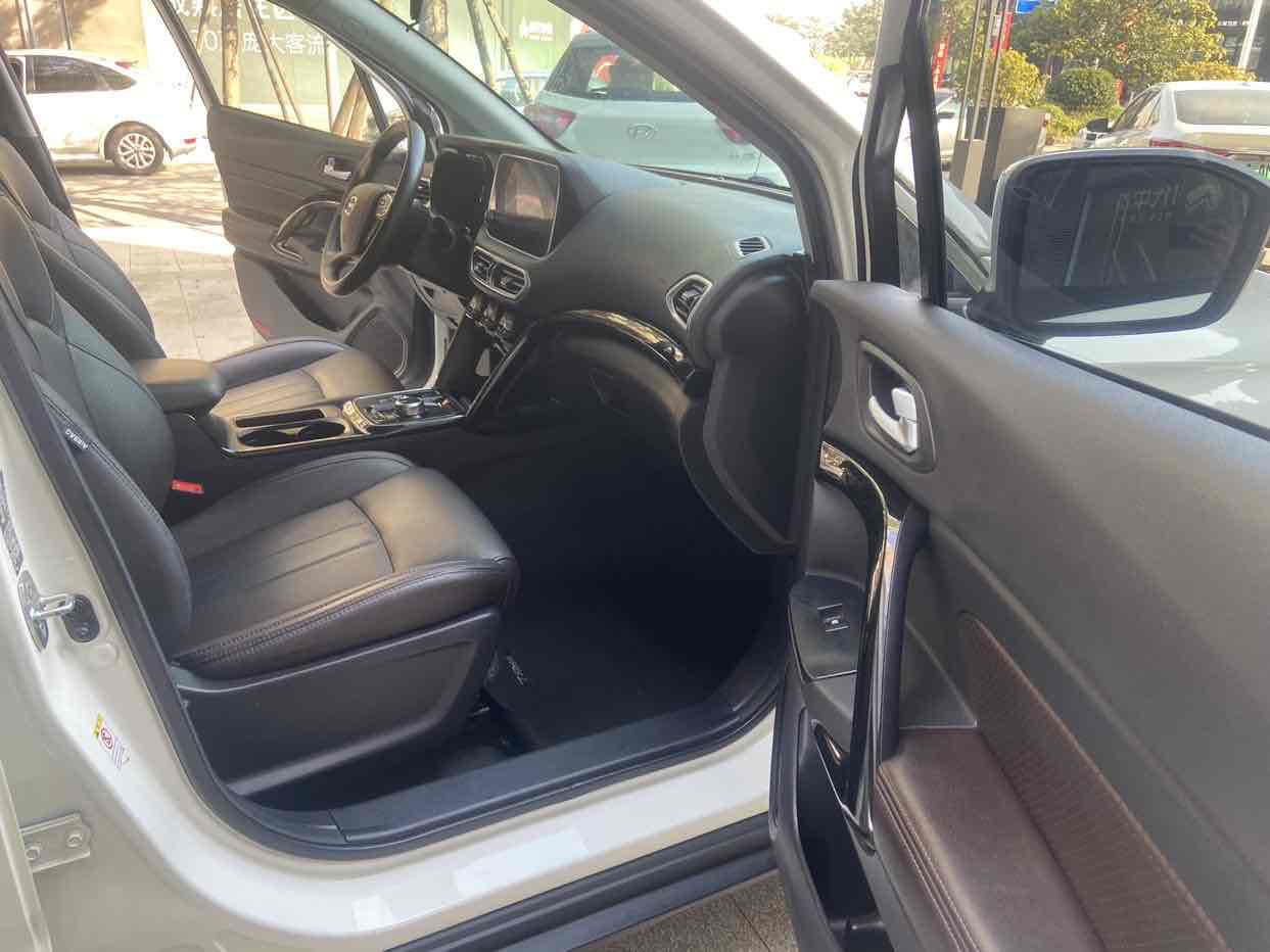 GAC ix4 2019 car image #15