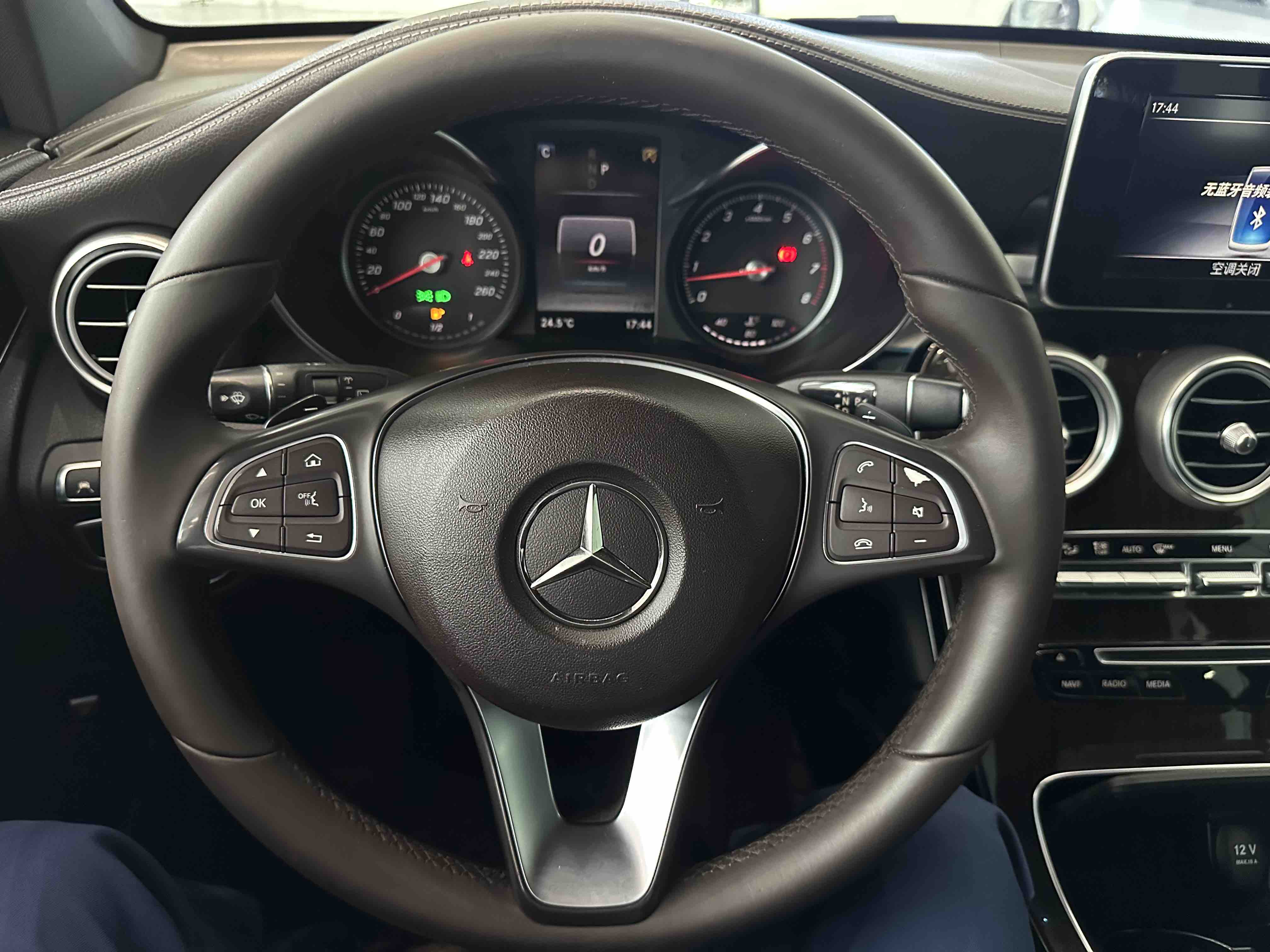 奔驰 奔驰GLC 2018 汽车图片 #15