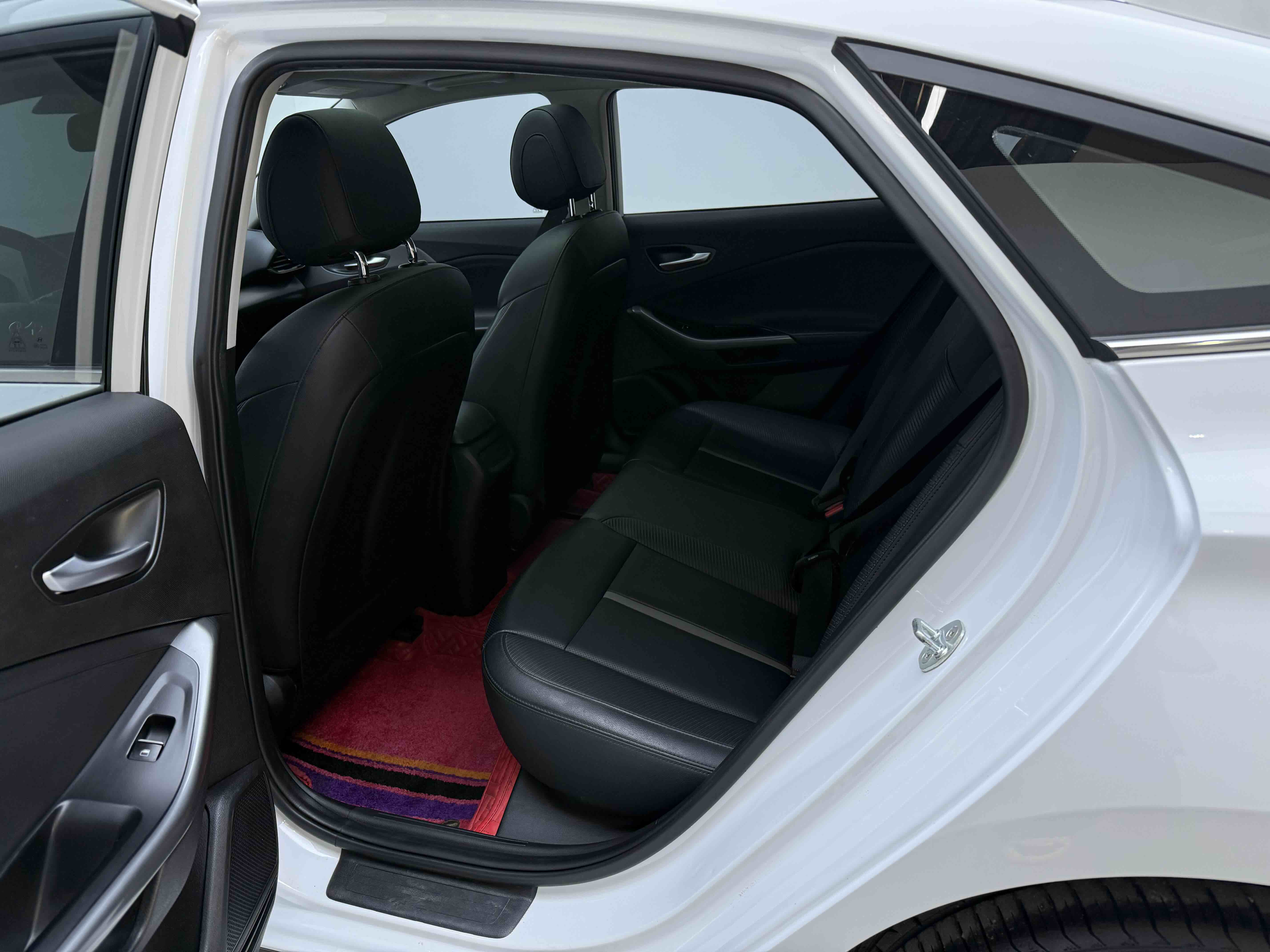 Hyundai Lafesta 2021 #15 Hyundai Lafesta 2021 car image #15