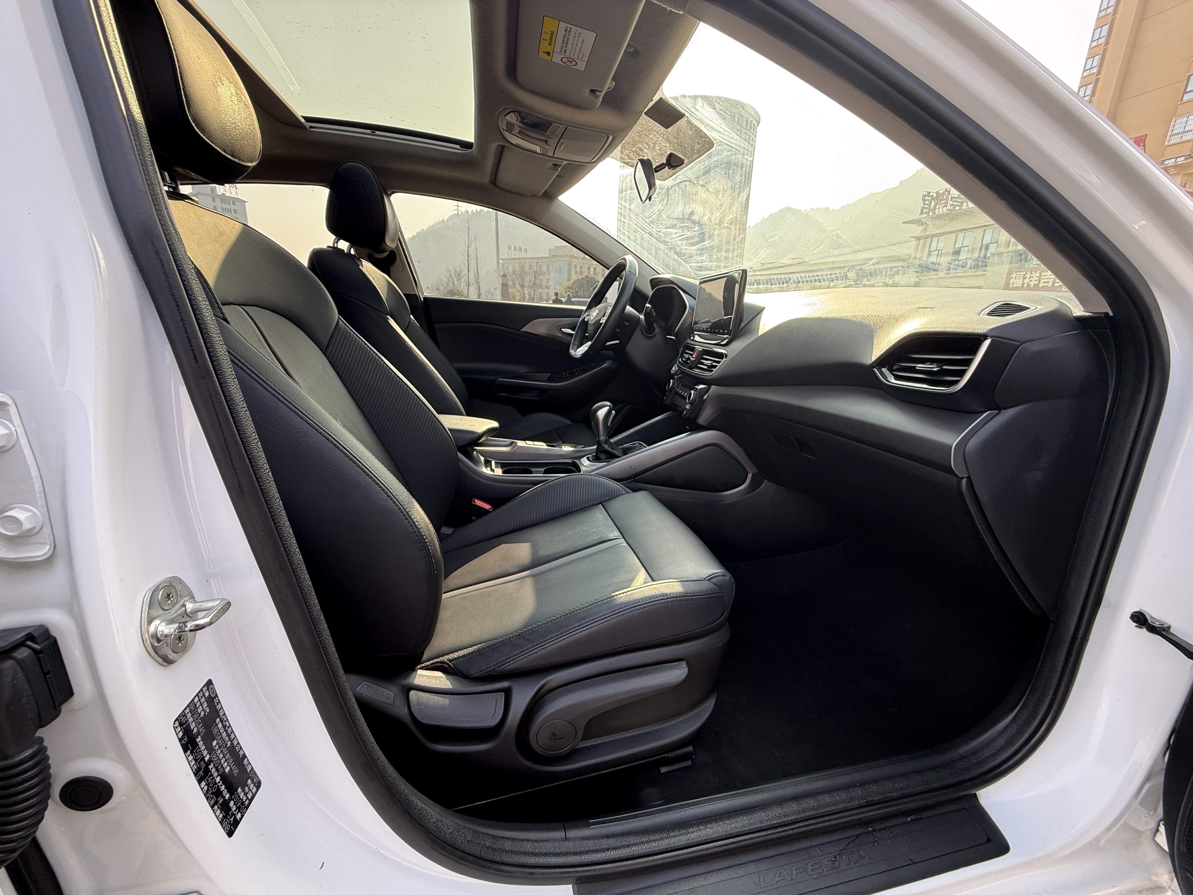 Hyundai Lafesta 2019 #15 Hyundai Lafesta 2019 car image #15