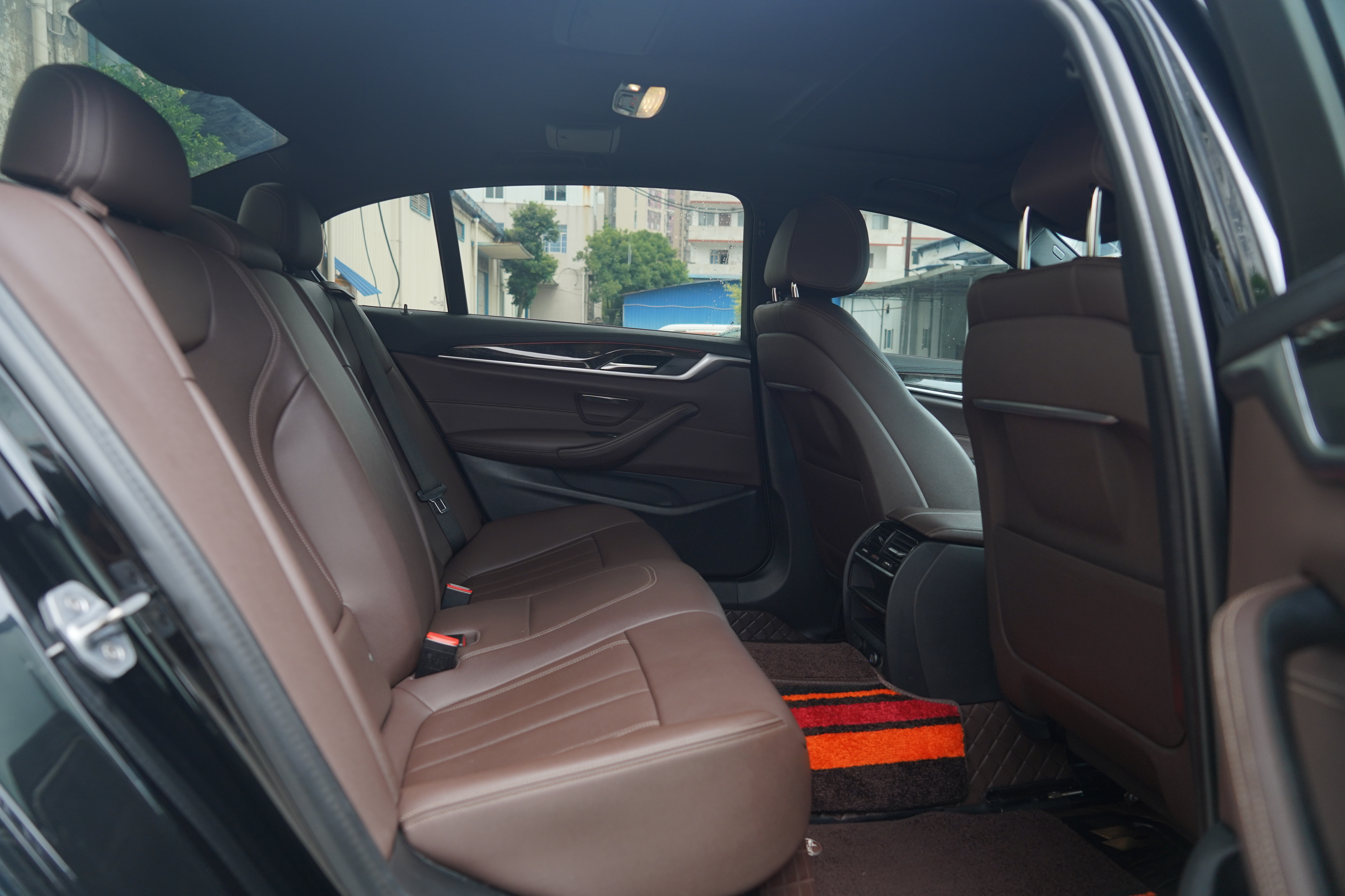 BMW 5 Series 2019 car image #15