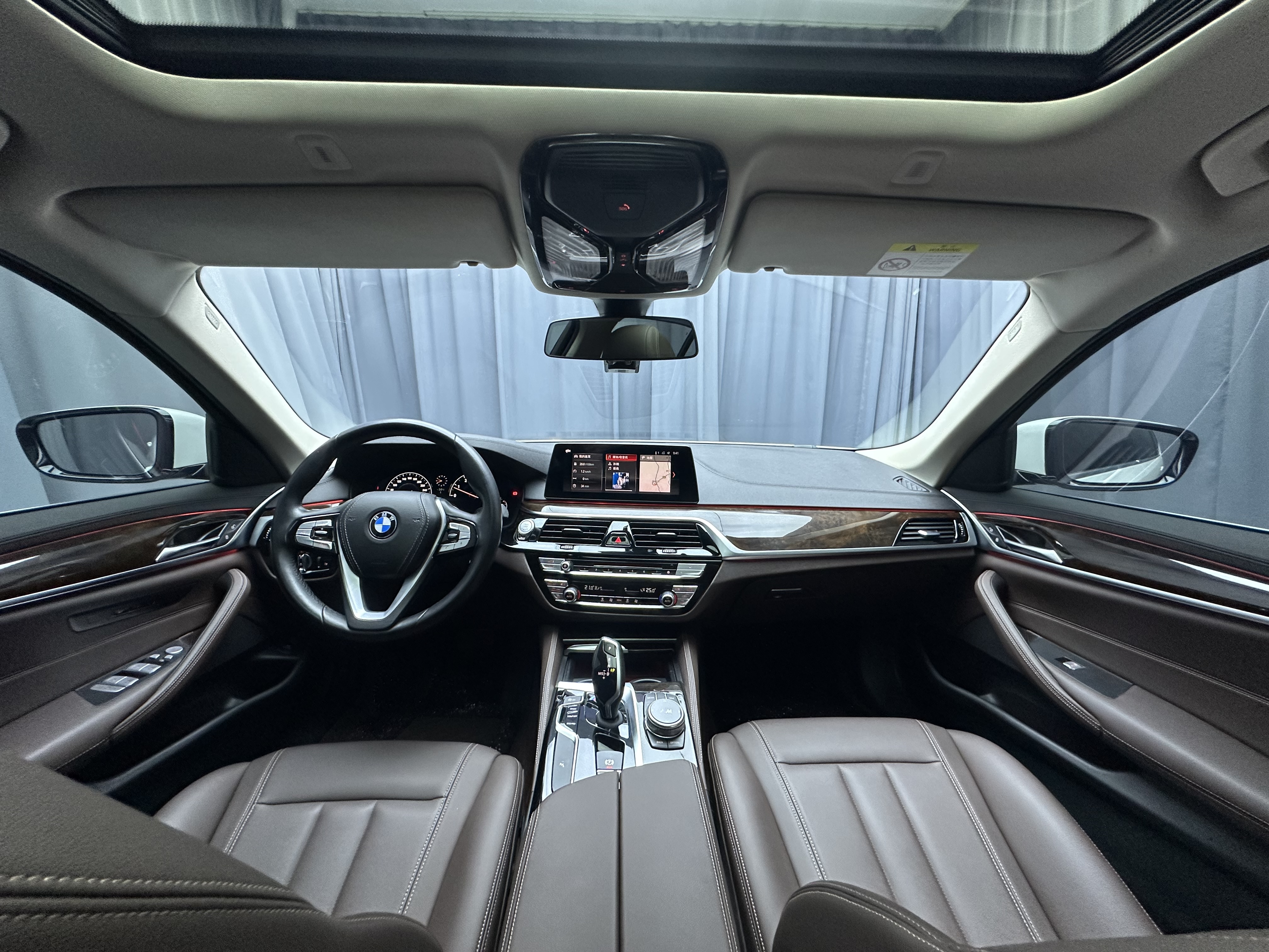 BMW 5 Series 2019 #15 BMW 5 Series 2019 car image #15