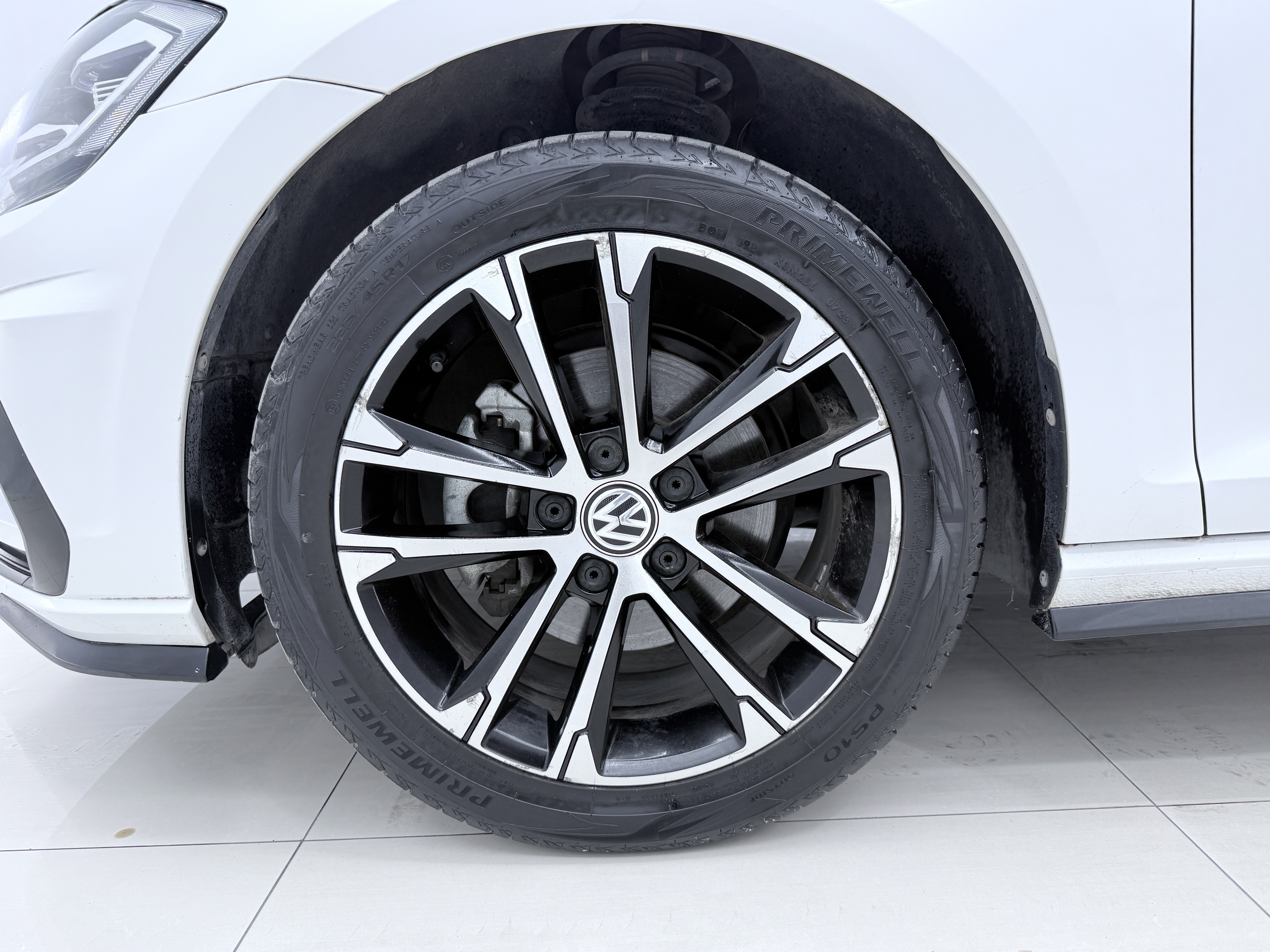 Volkswagen Golf 2019 изображение автомобиля #15