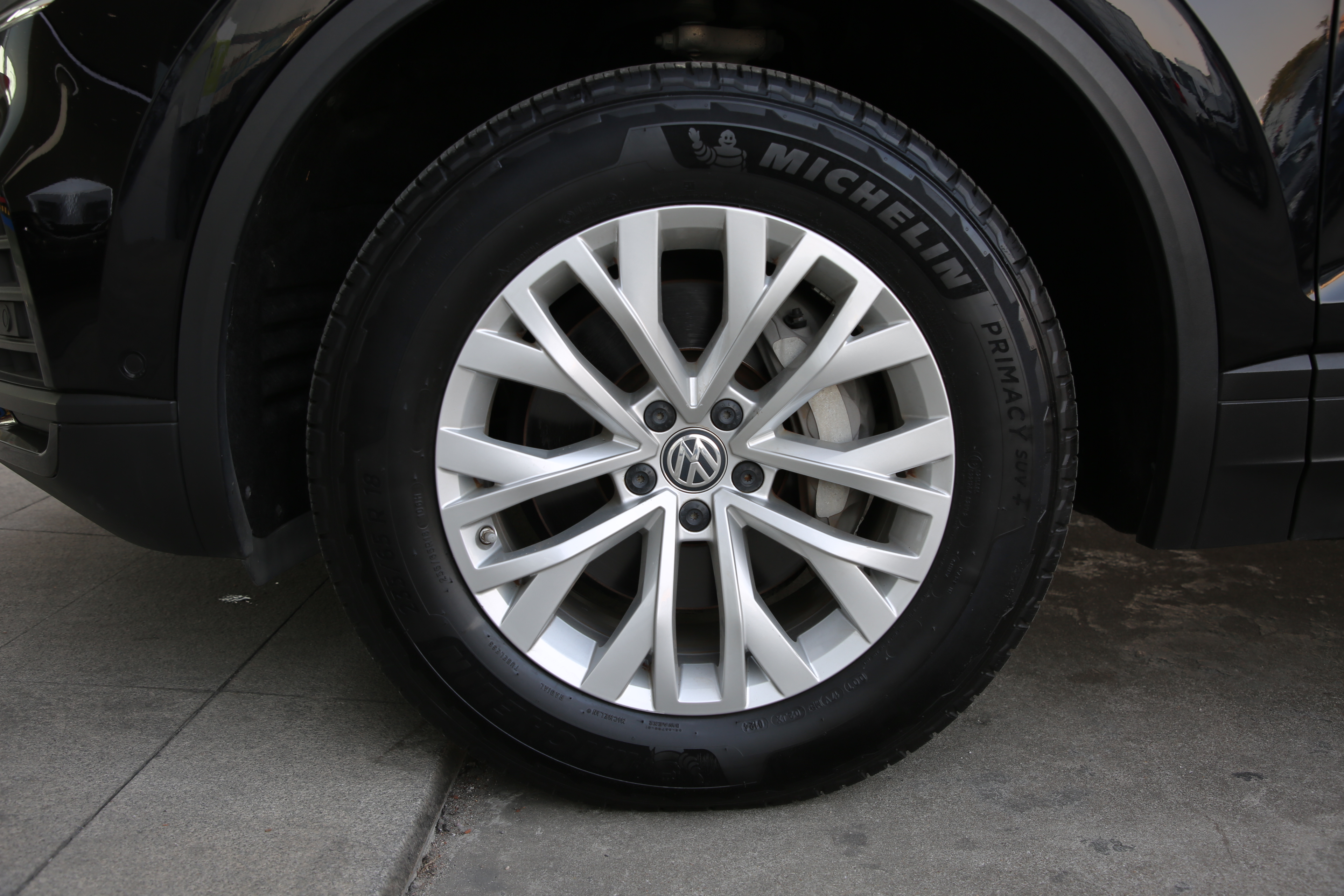 Volkswagen Touareg 2020 car image #15