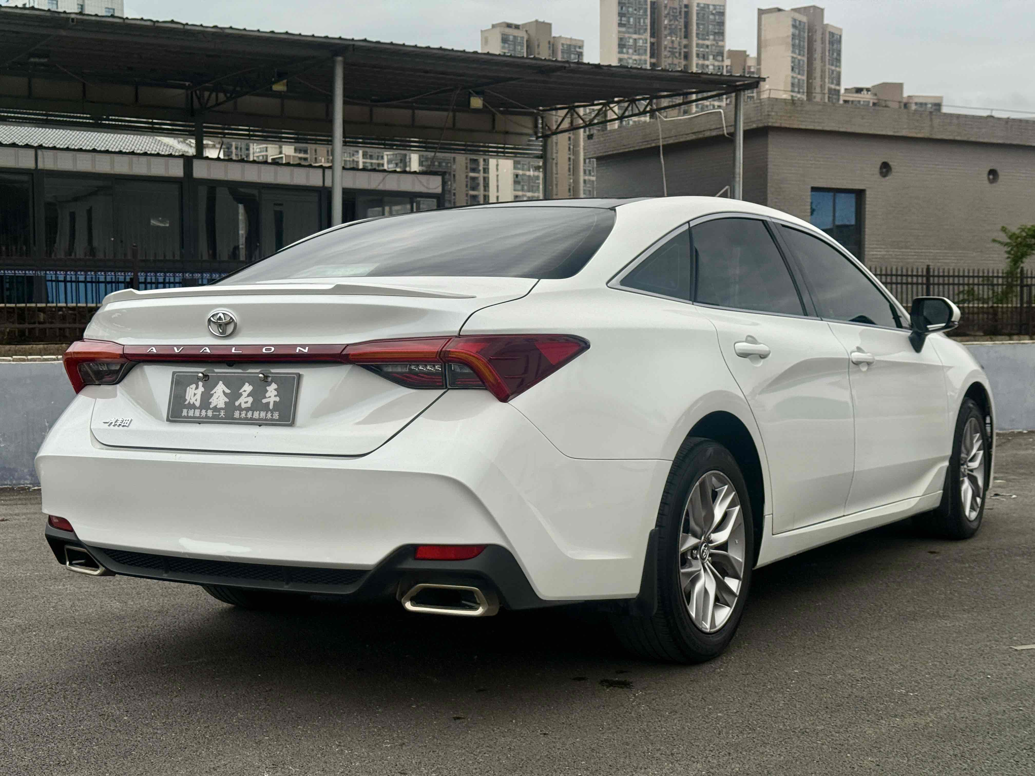 Toyota Avalon 2020 car image #15