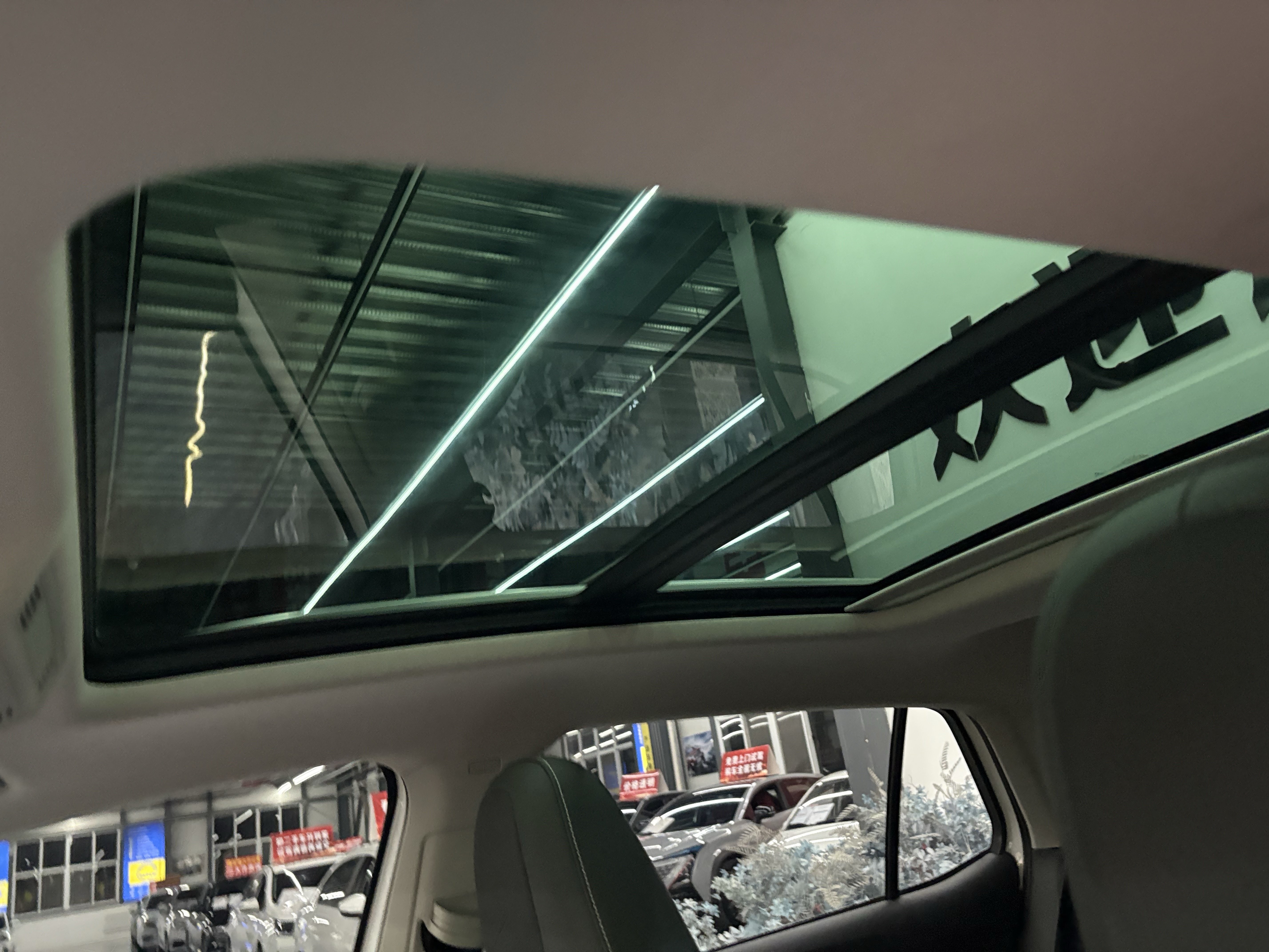 Volkswagen T-Cross 2020 car image #15