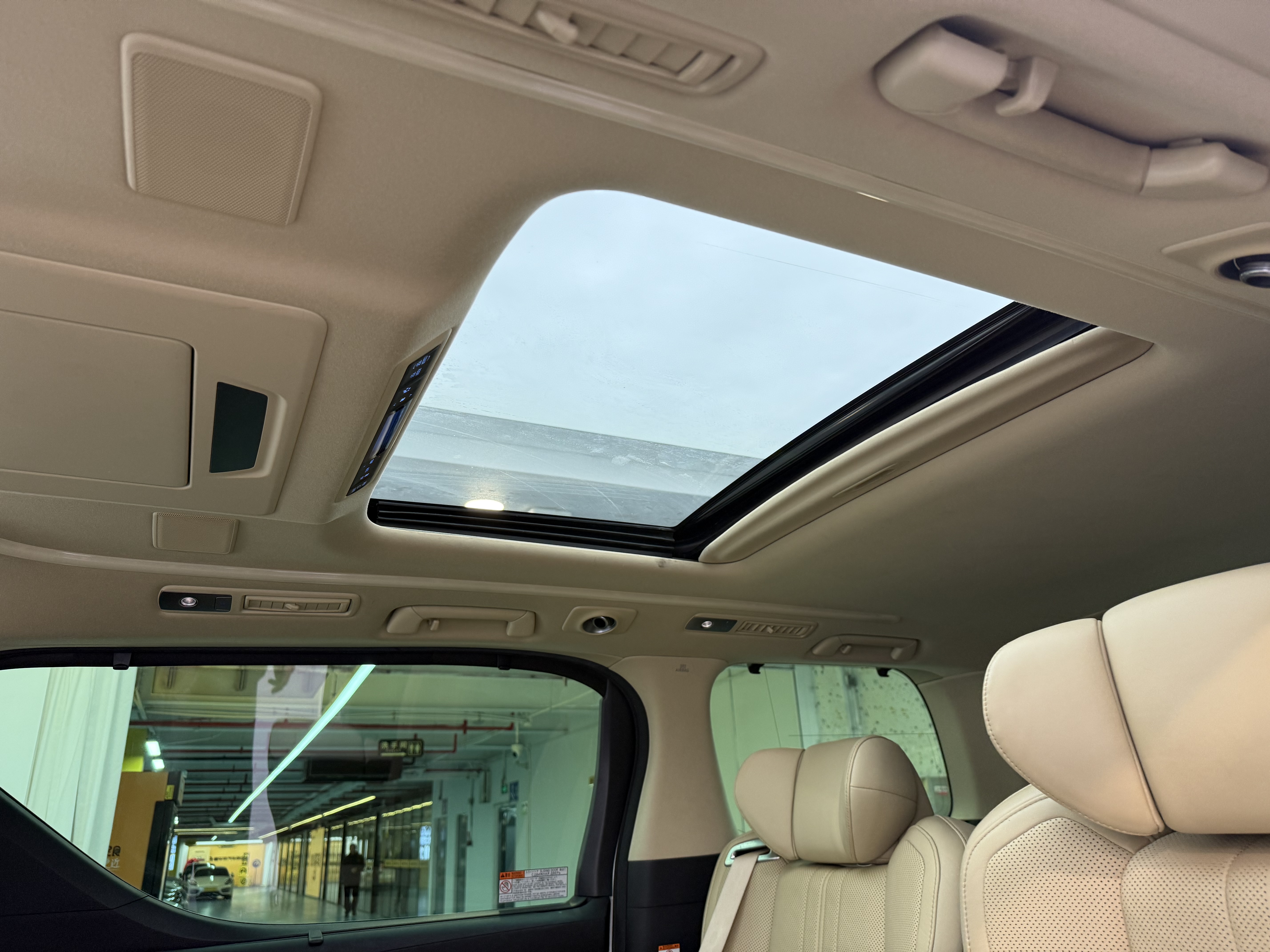 Toyota Alphard 2020 #15 Toyota Alphard 2020 car image #15