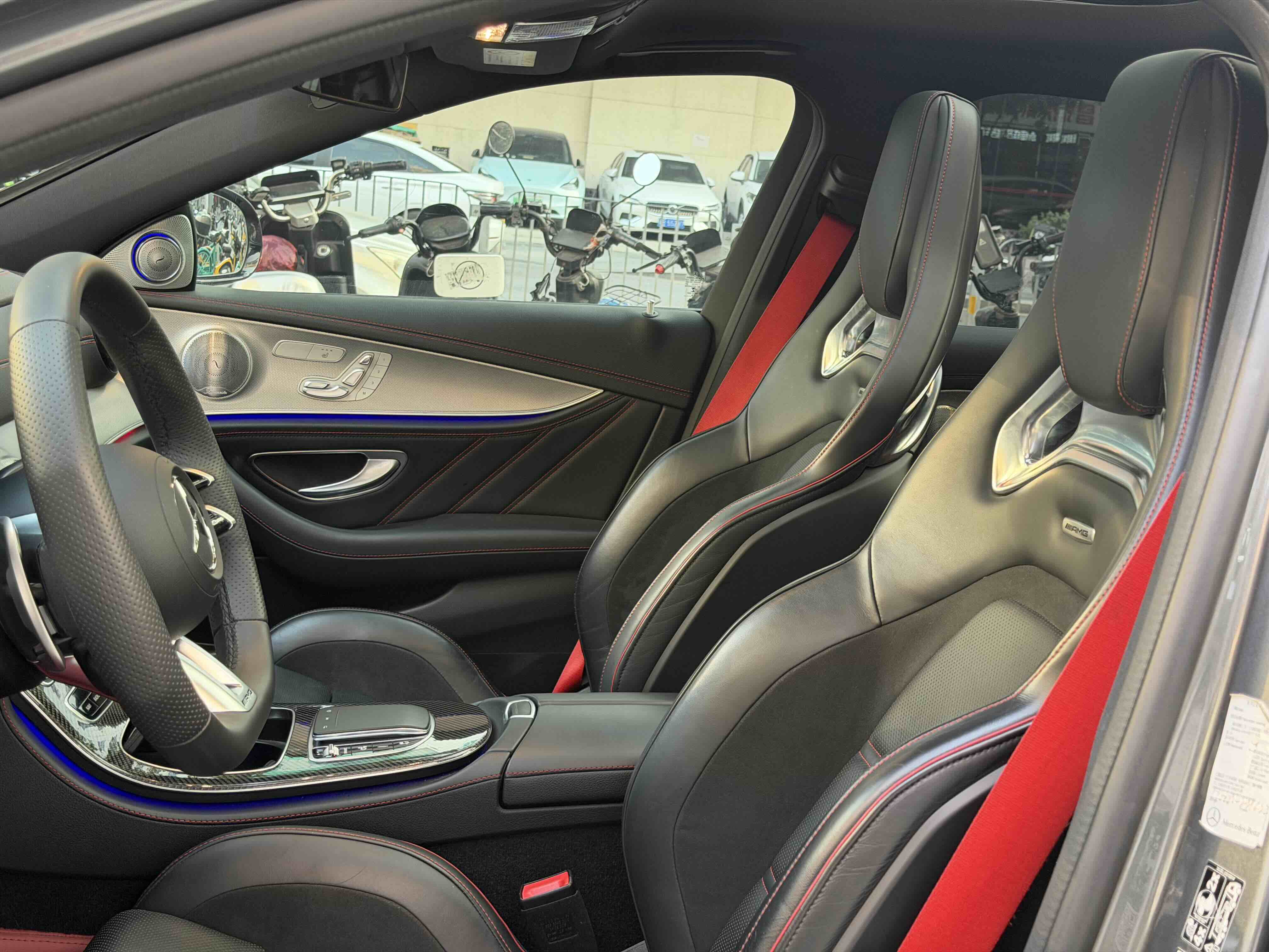 Mercedes-Benz E AMG 2020 صورة سيارة #15