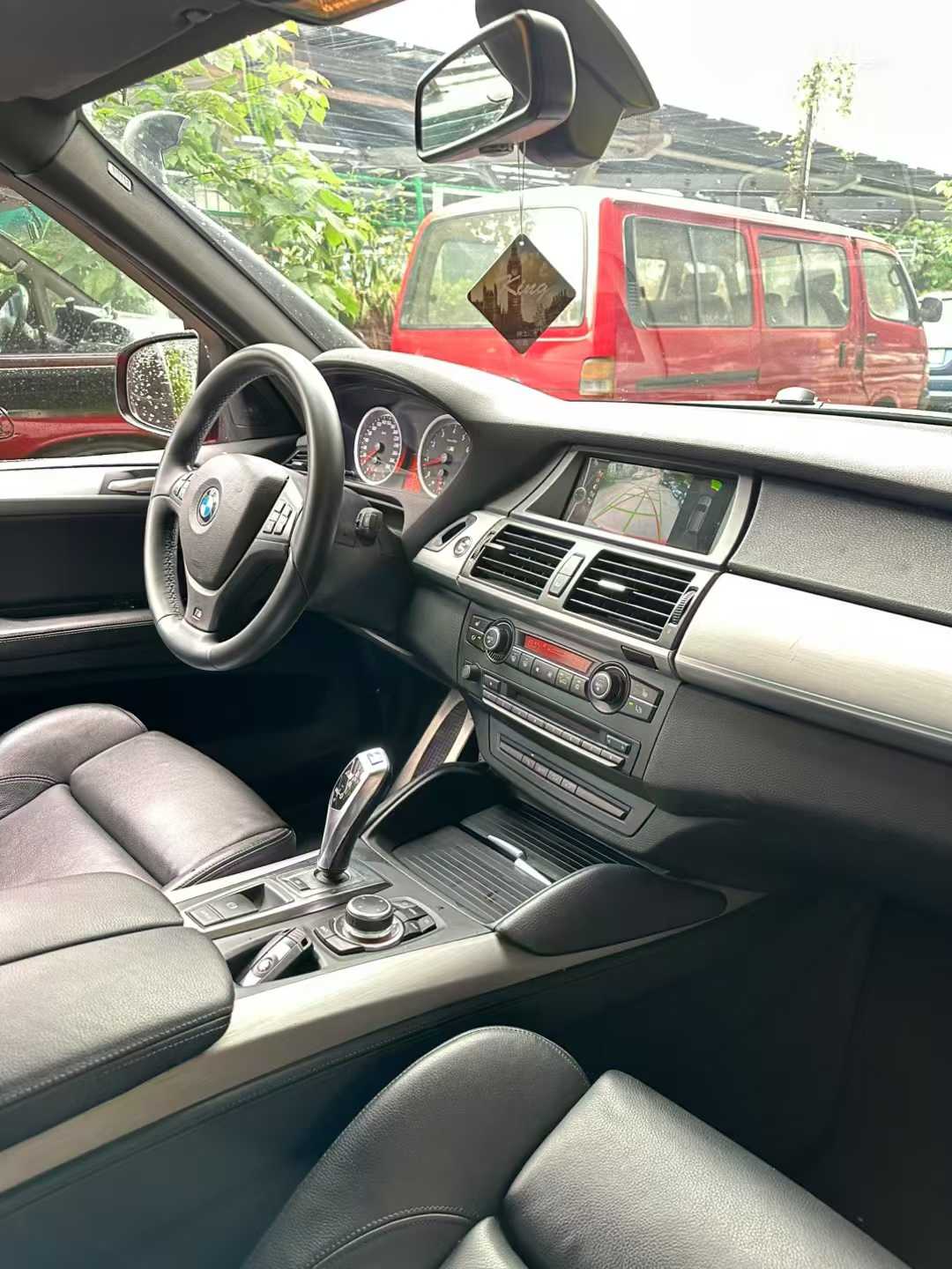 BMW X5 M 2011 car image #15