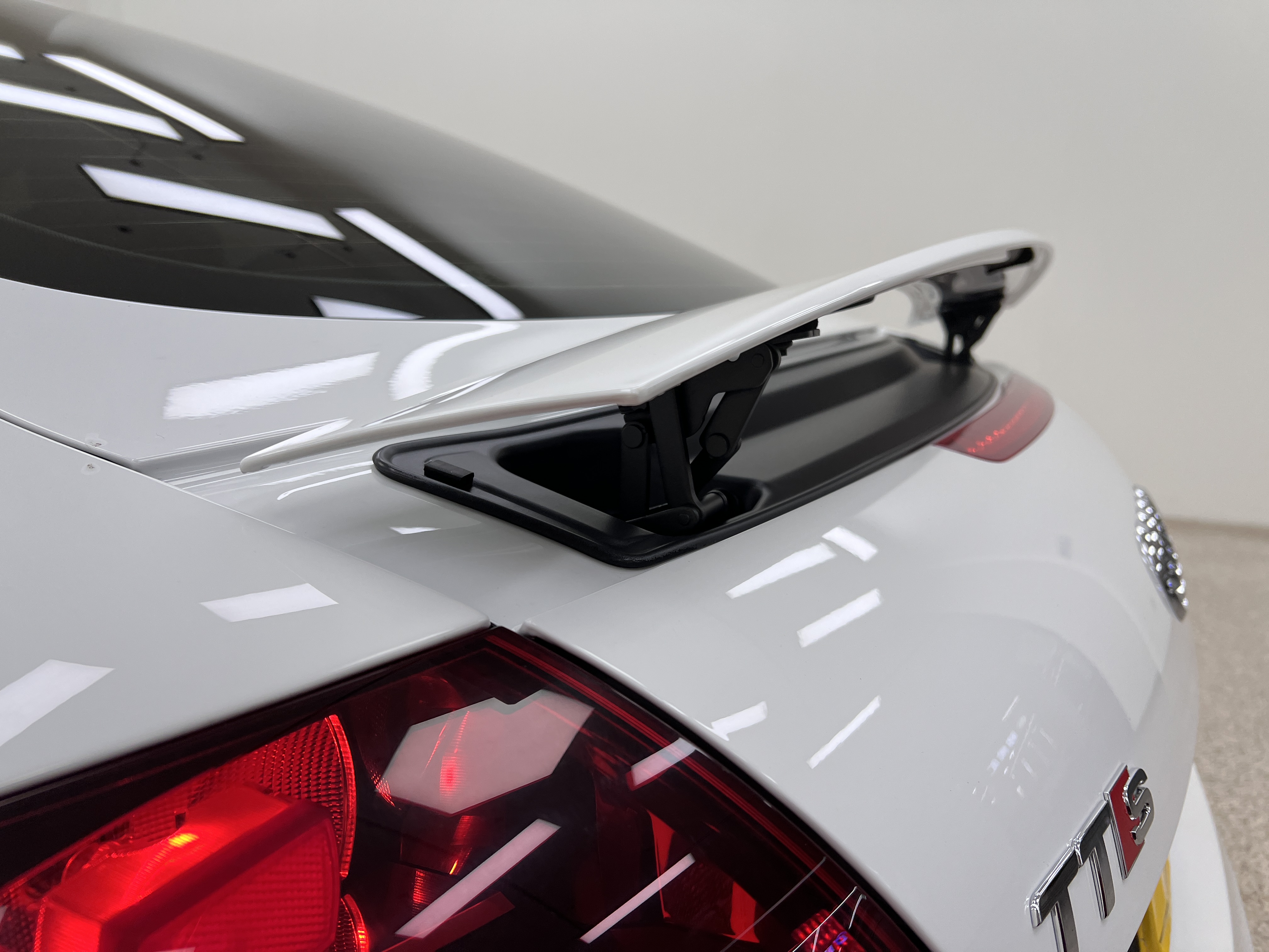 Audi TTS 2015 #15 Audi TTS 2015 car image #15