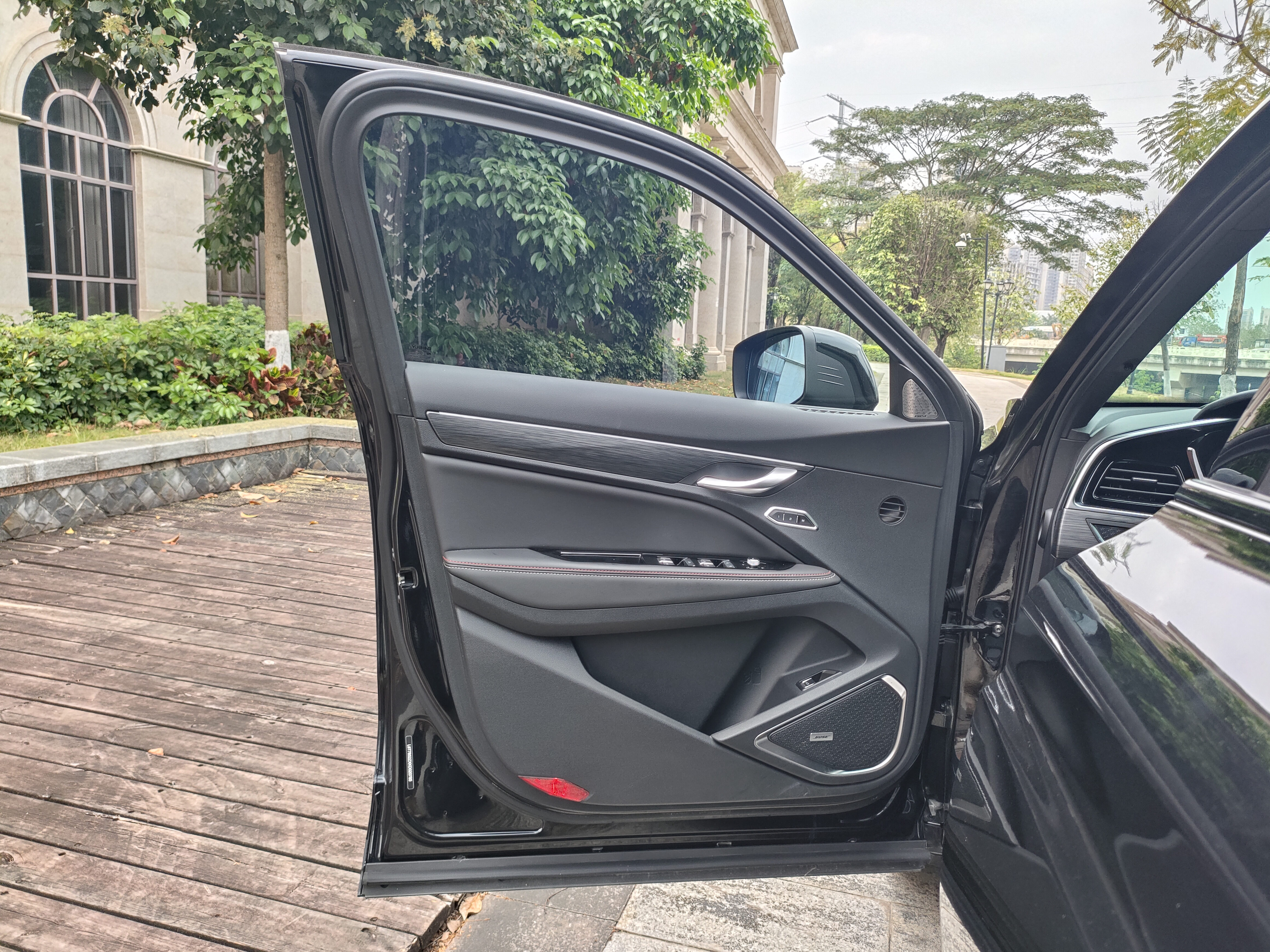 GEELY Tugella 2020 car image #15