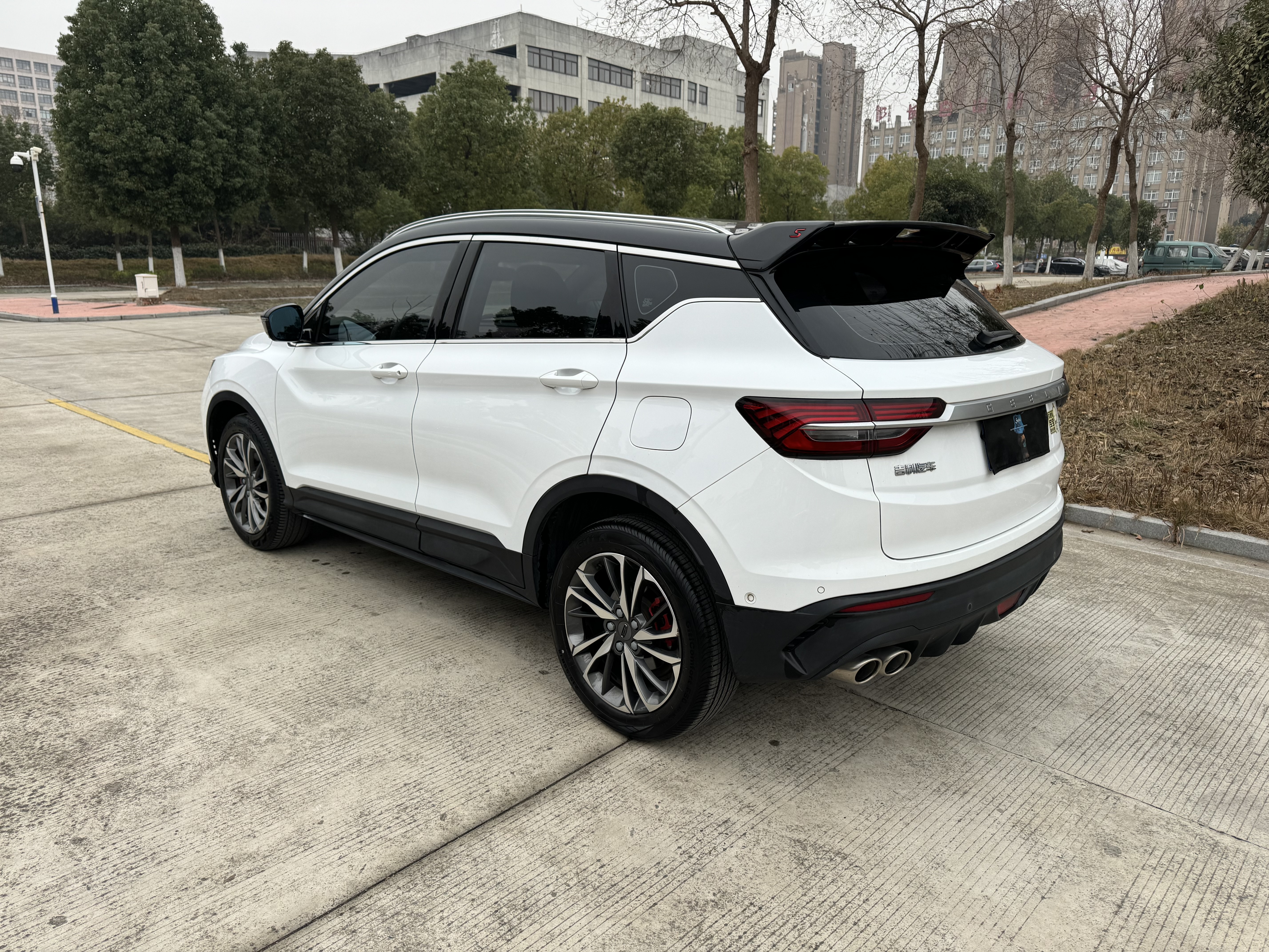 GEELY Coolray 2019 car image #15