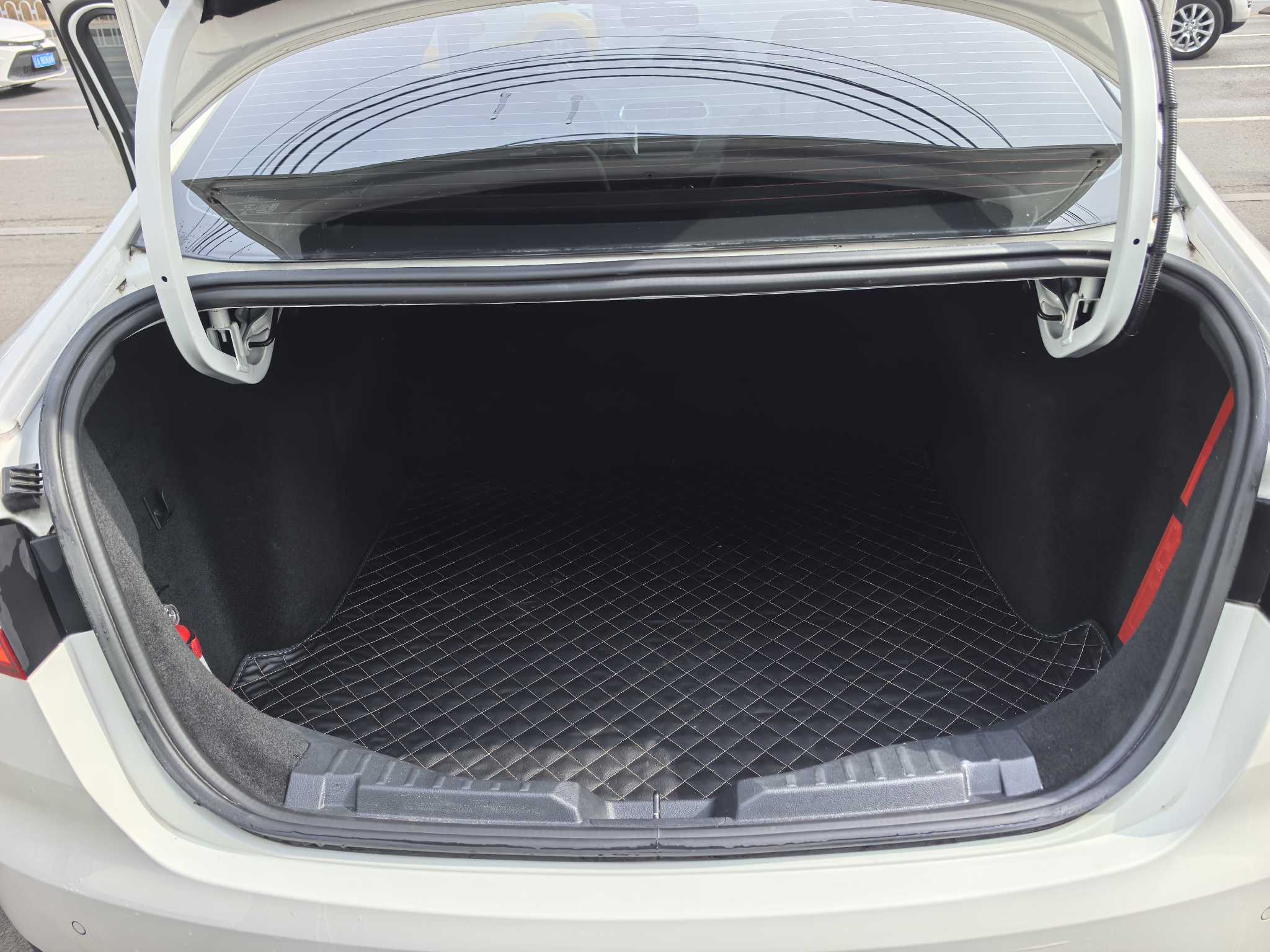 Ford Escort 2021 car image #15