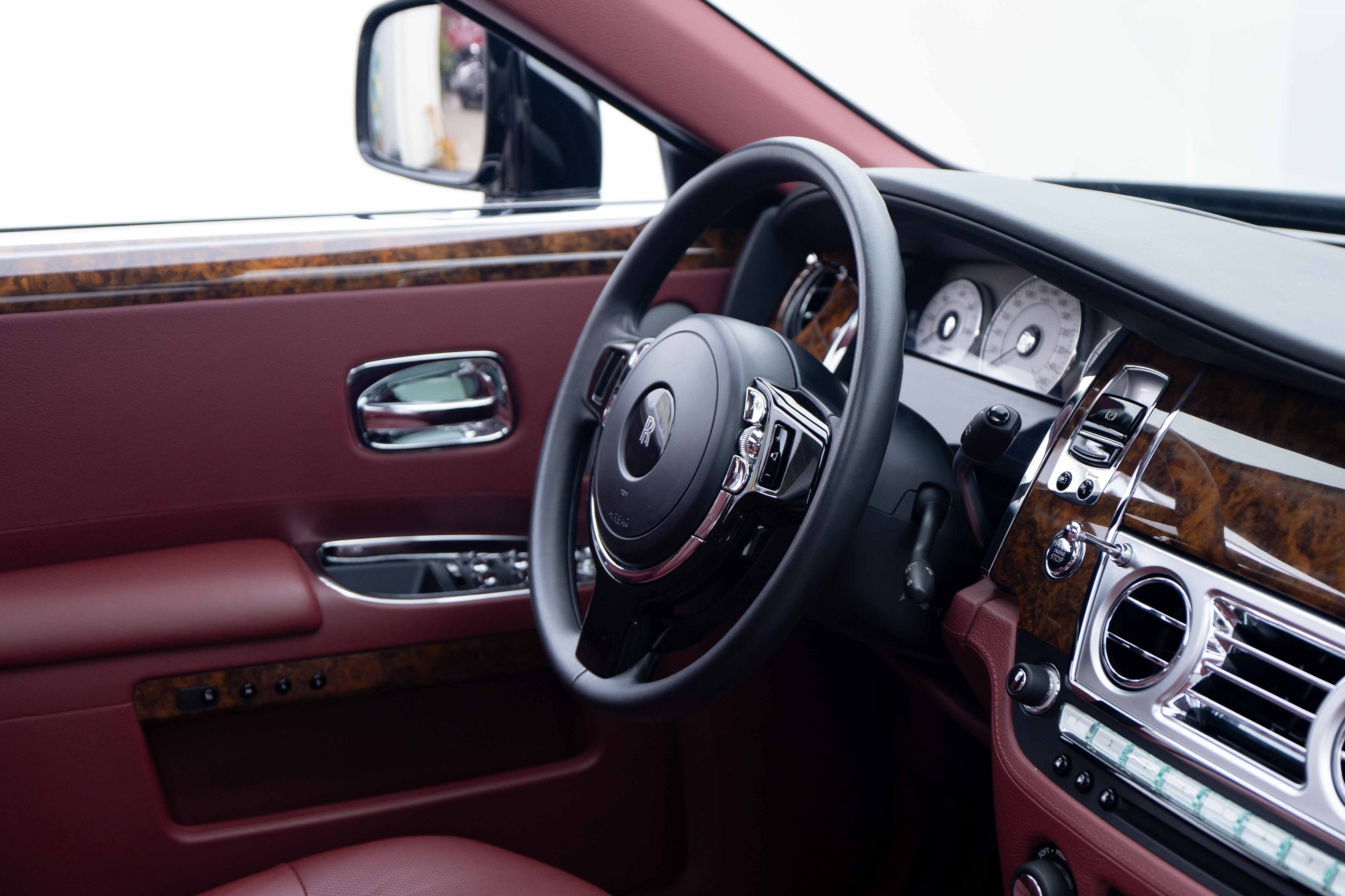 Rolls-Royce Ghost 2011 car image #15