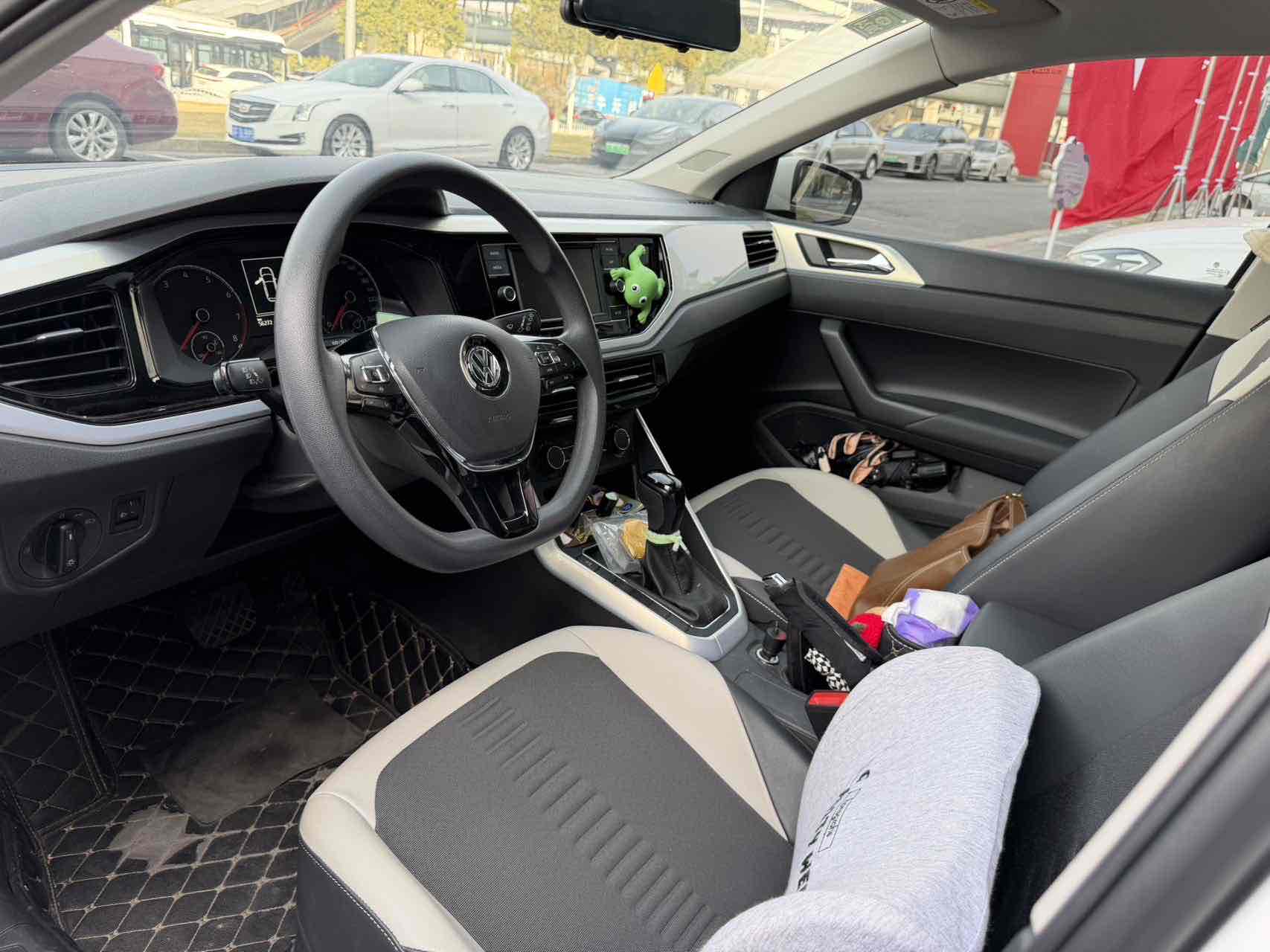 Polo 2020 car image #15