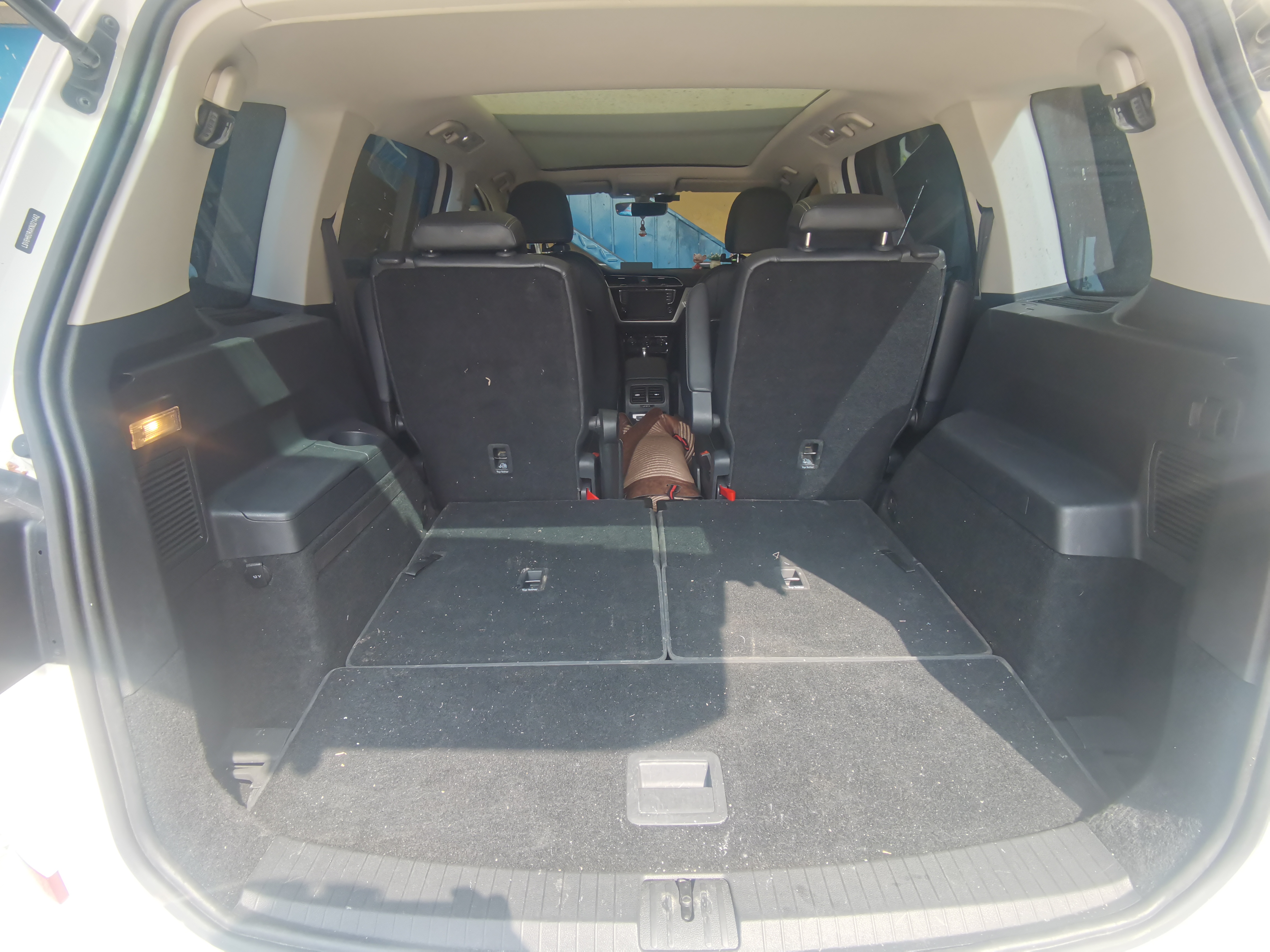 Volkswagen Touran 2020 car image #15