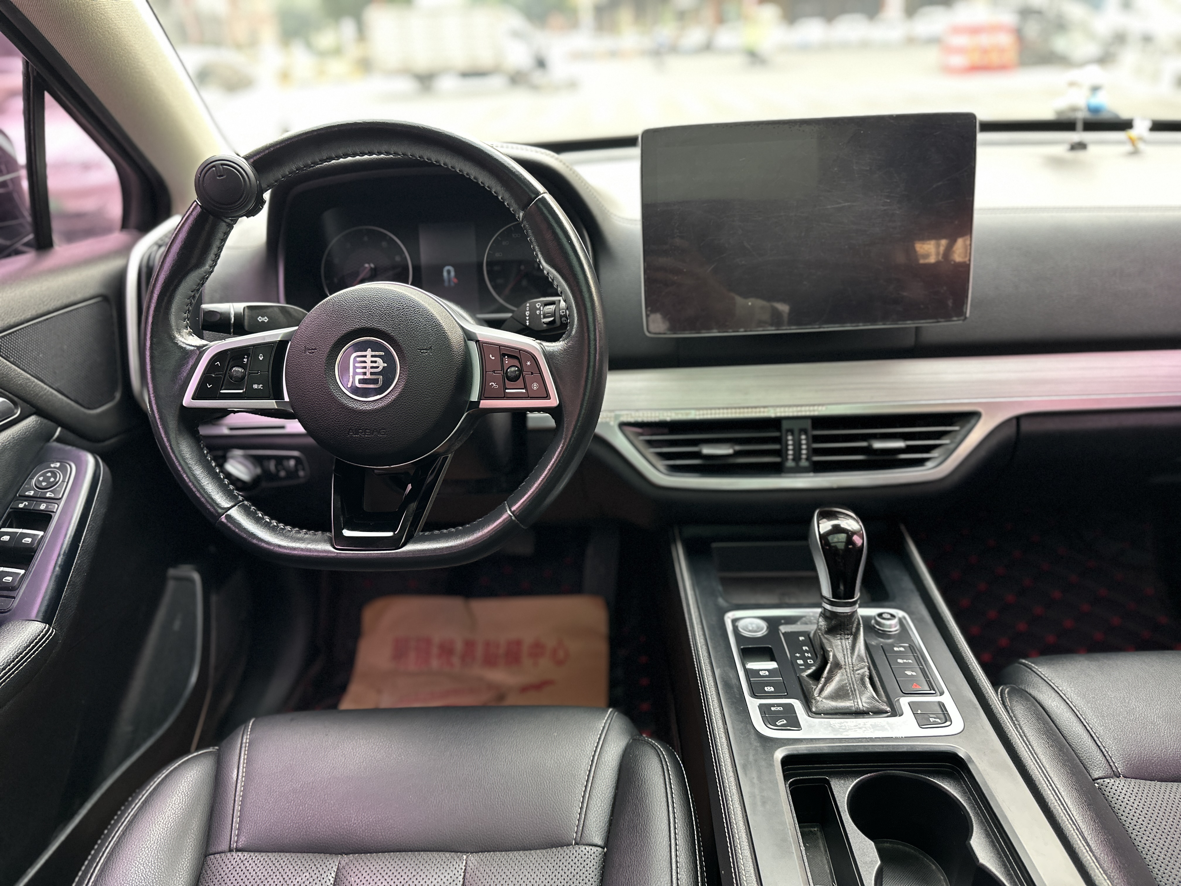 BYD Tang 2019 #15 BYD Tang 2019 car image #15