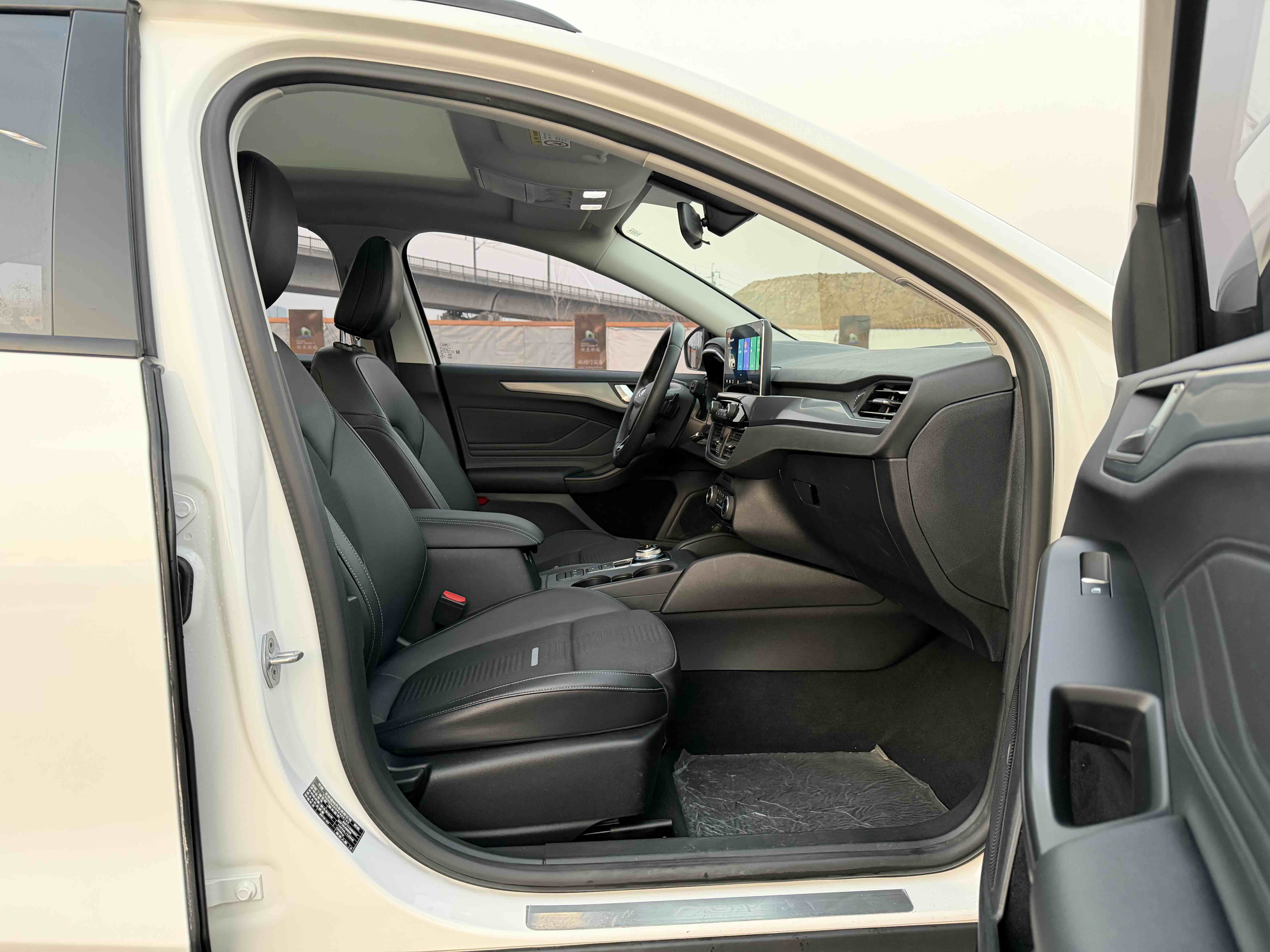 Ford Focus Active 2020 #15 Ford Focus Active 2020 car image #15