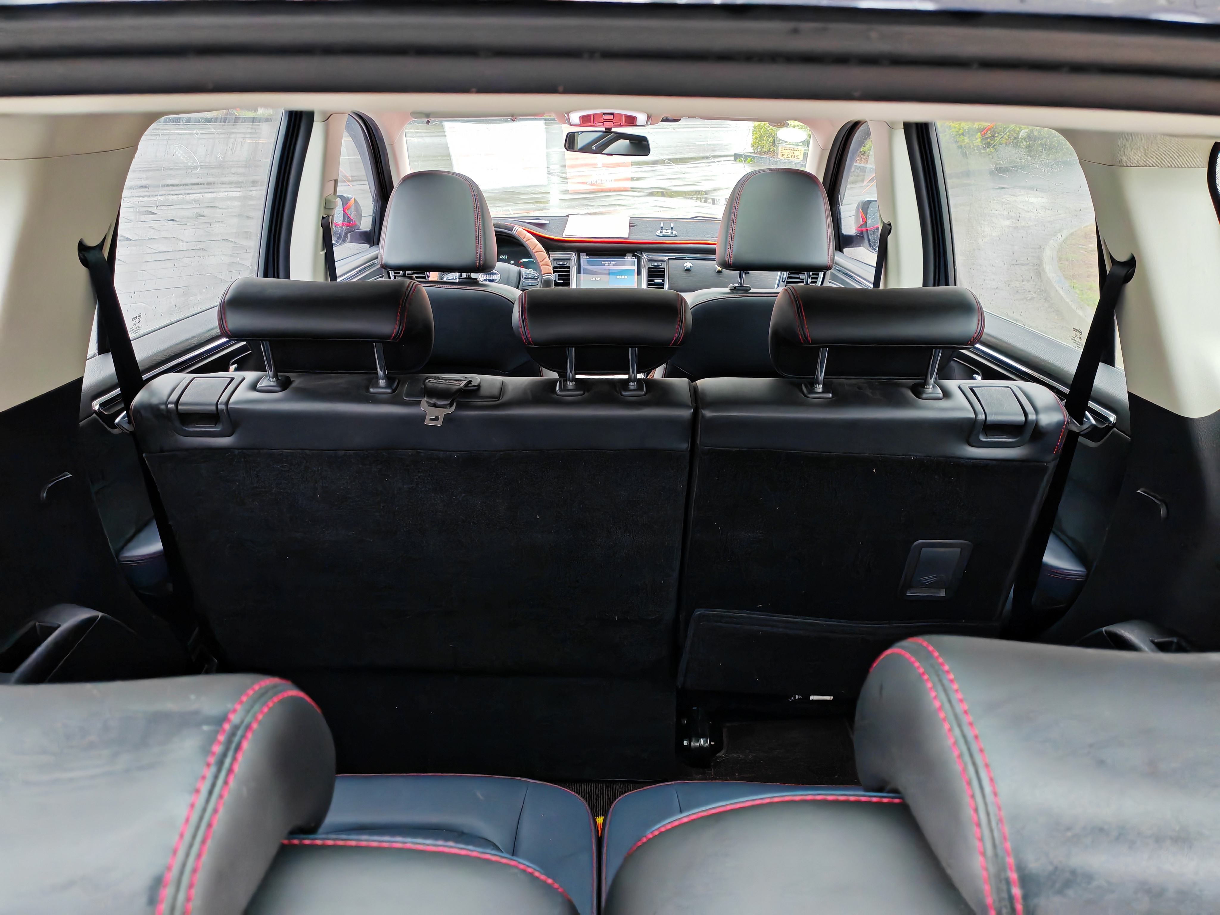 SWM G05 2021 car image #15