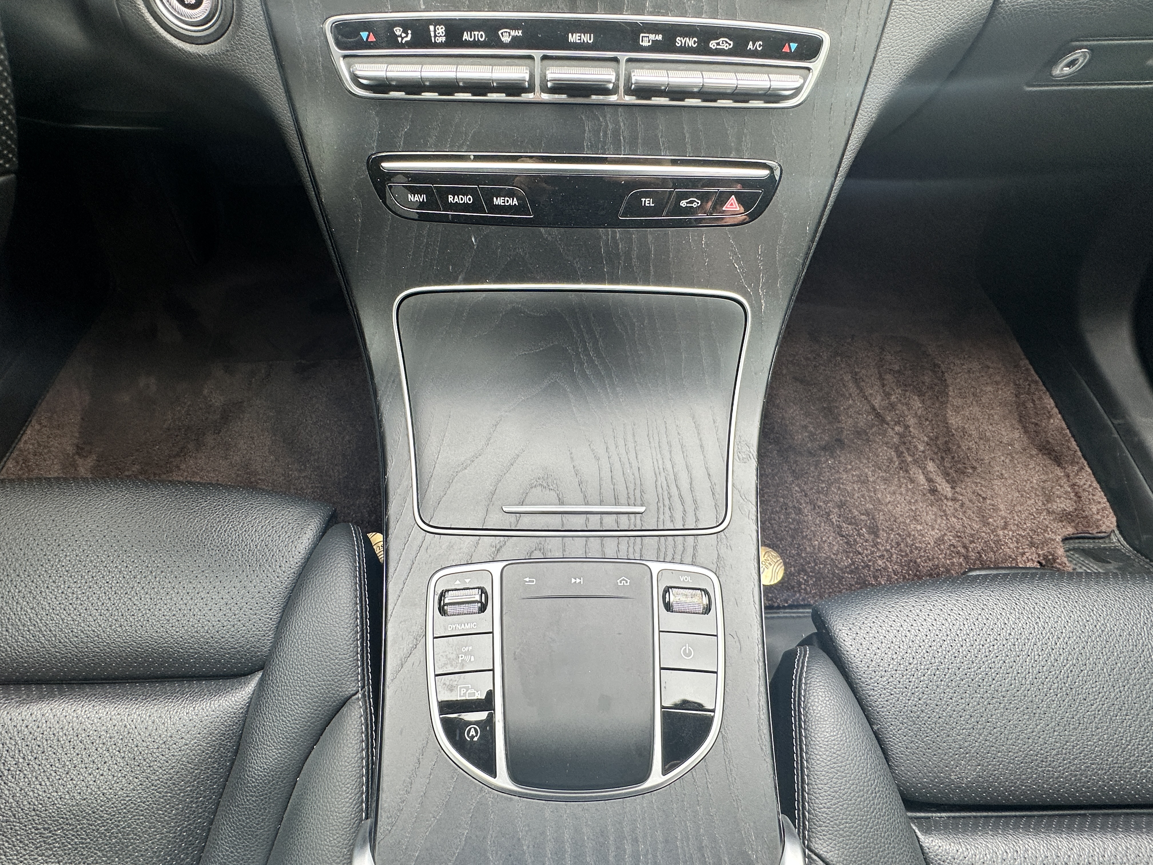 Mercedes-Benz C Class 2020 صورة سيارة #15