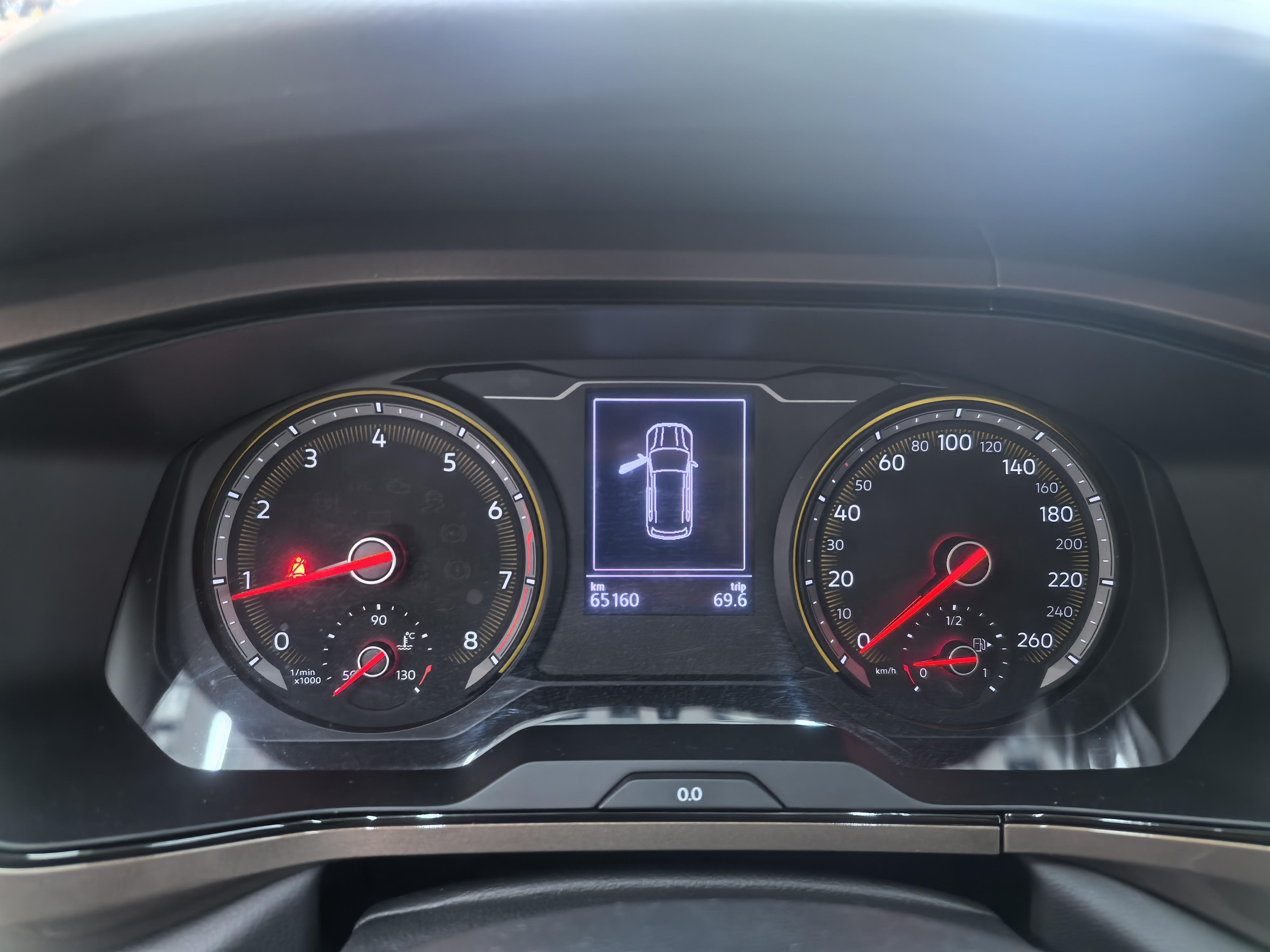 Volkswagen Tharu 2020 car image #15