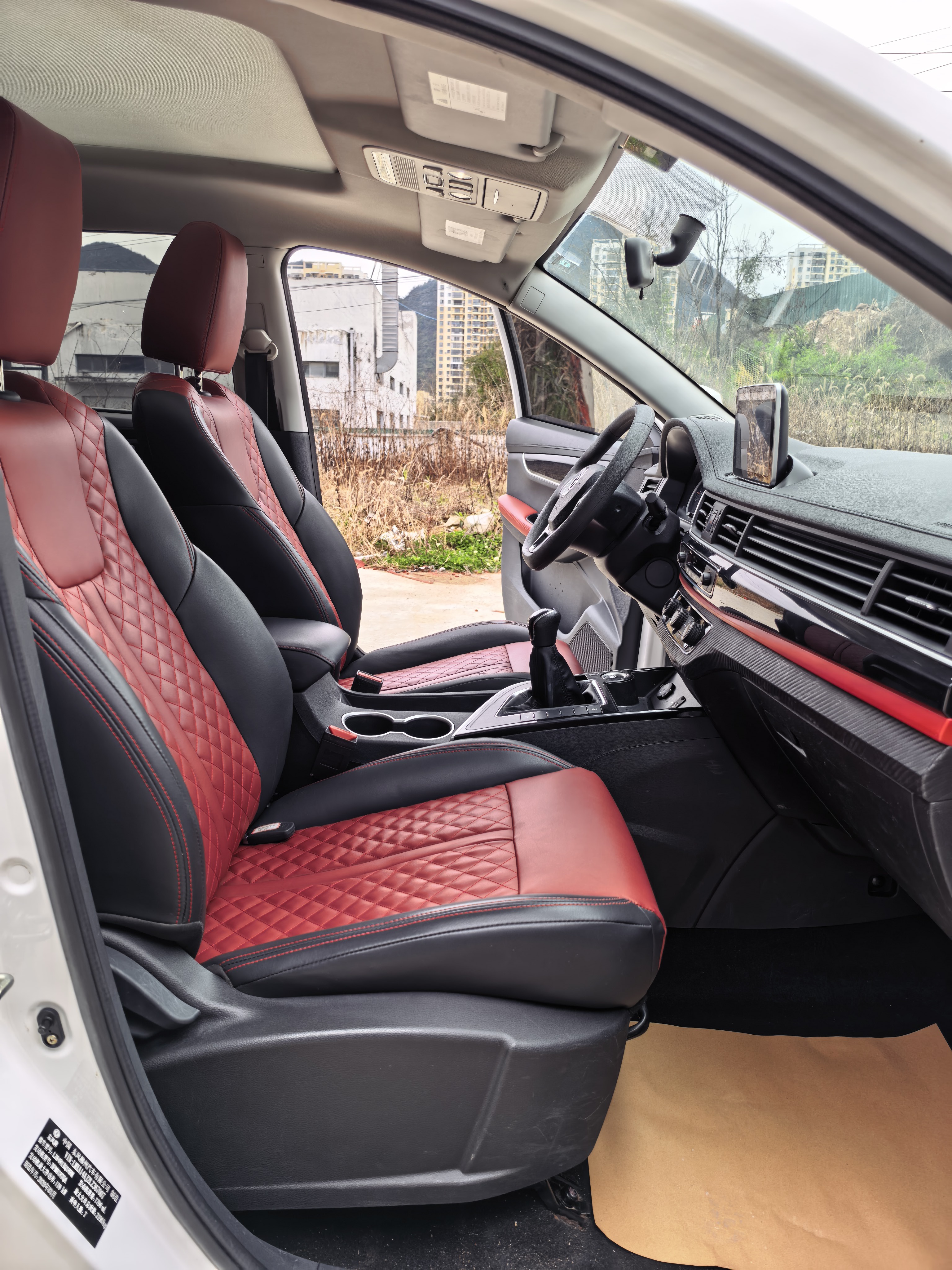 Forthing T5 L 2021 car image #15