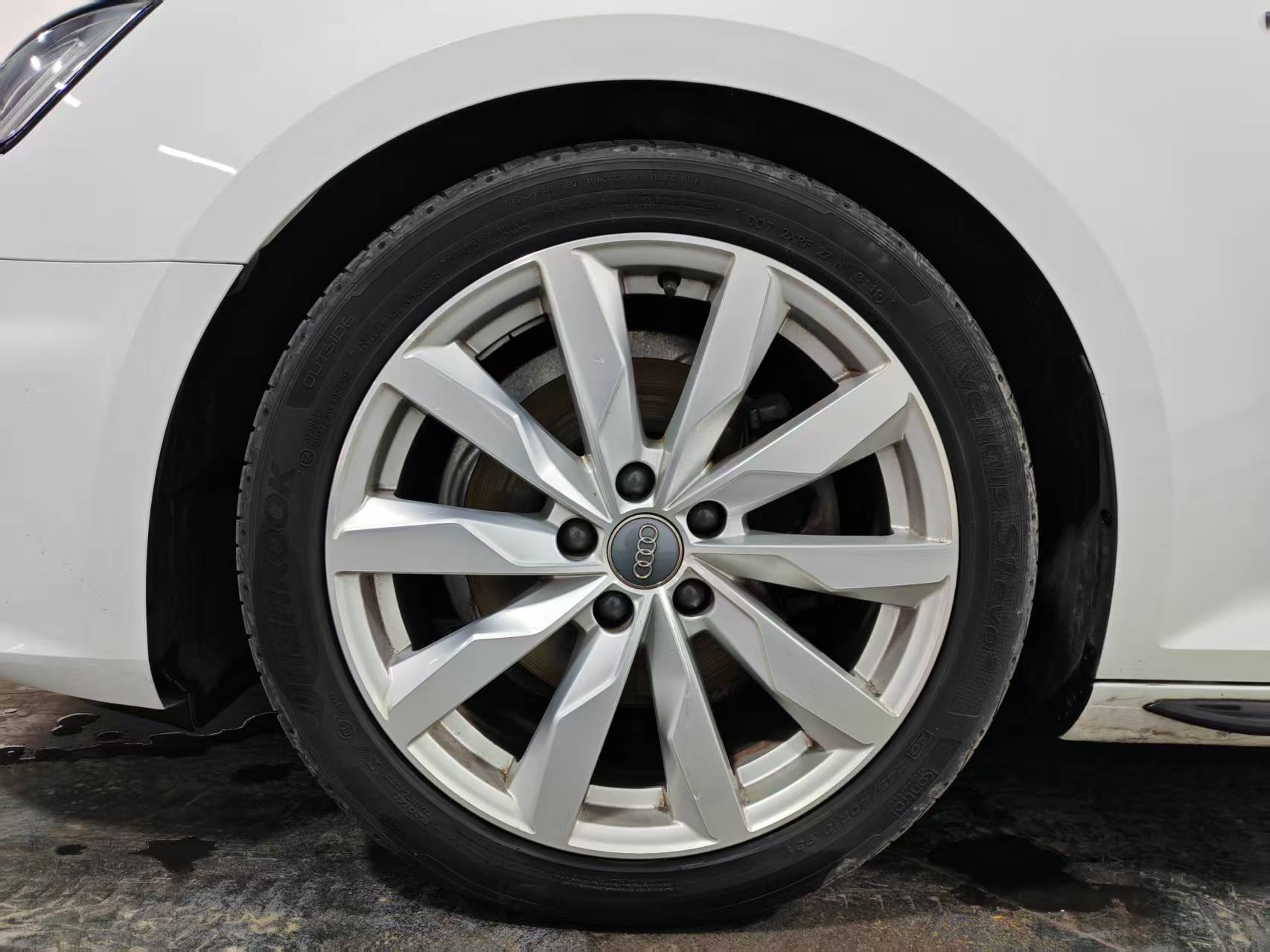 Audi A4 (Imported) 2020 #15 Audi A4 (Imported) 2020 car image #15