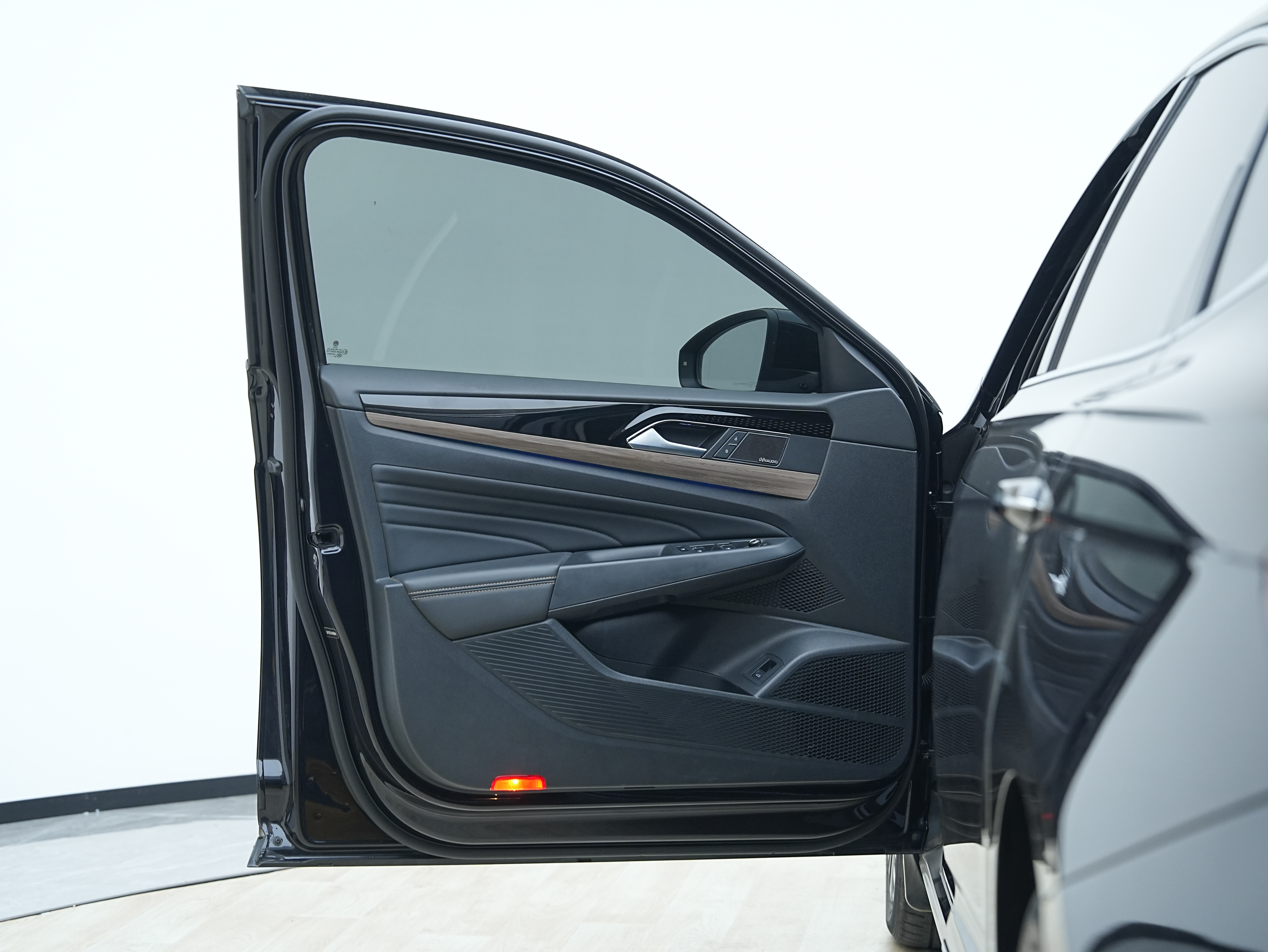 Volkswagen Passat 2020 immagine di auto #15