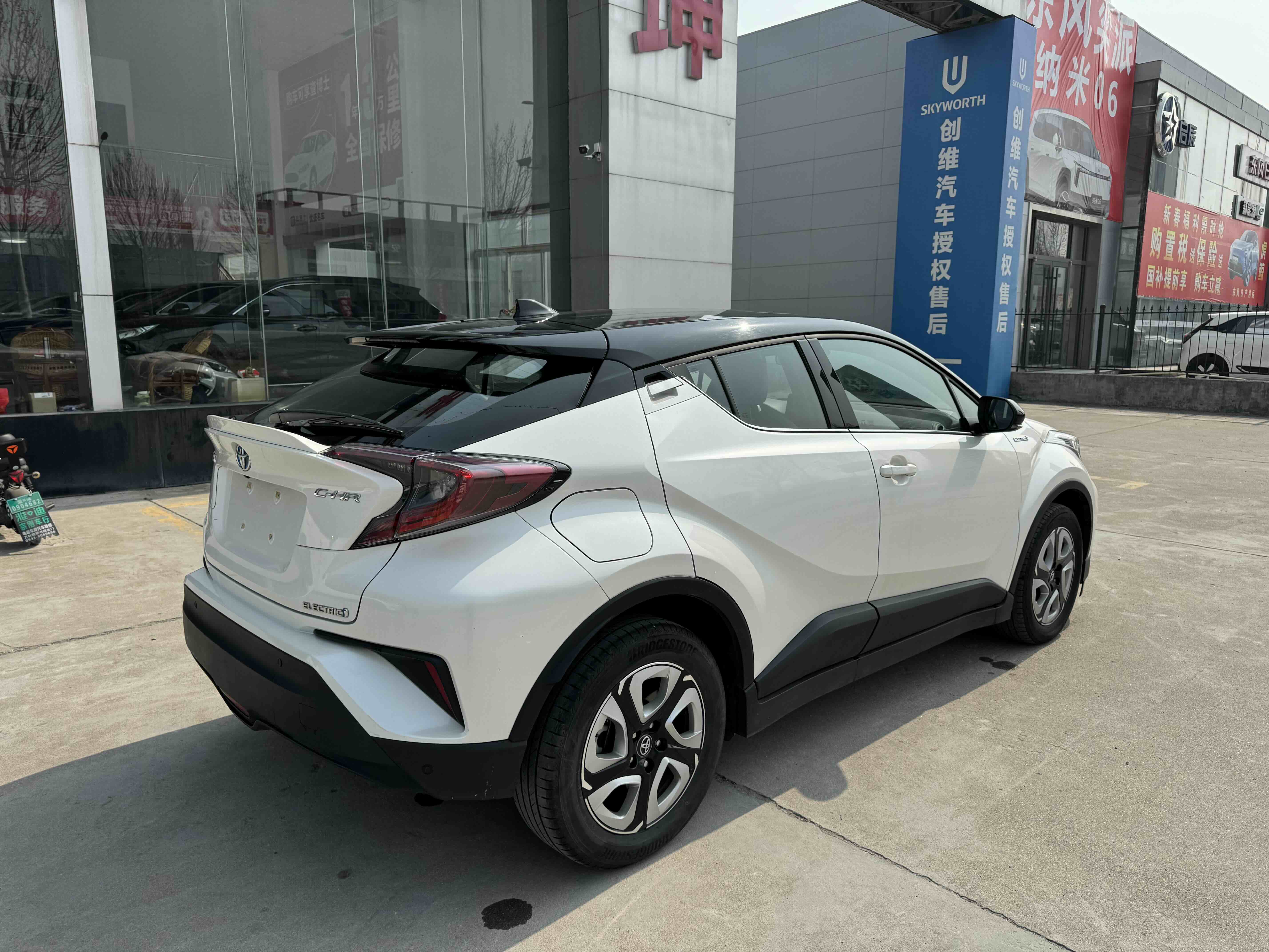 Toyota C-HR EV 2020 car image #15