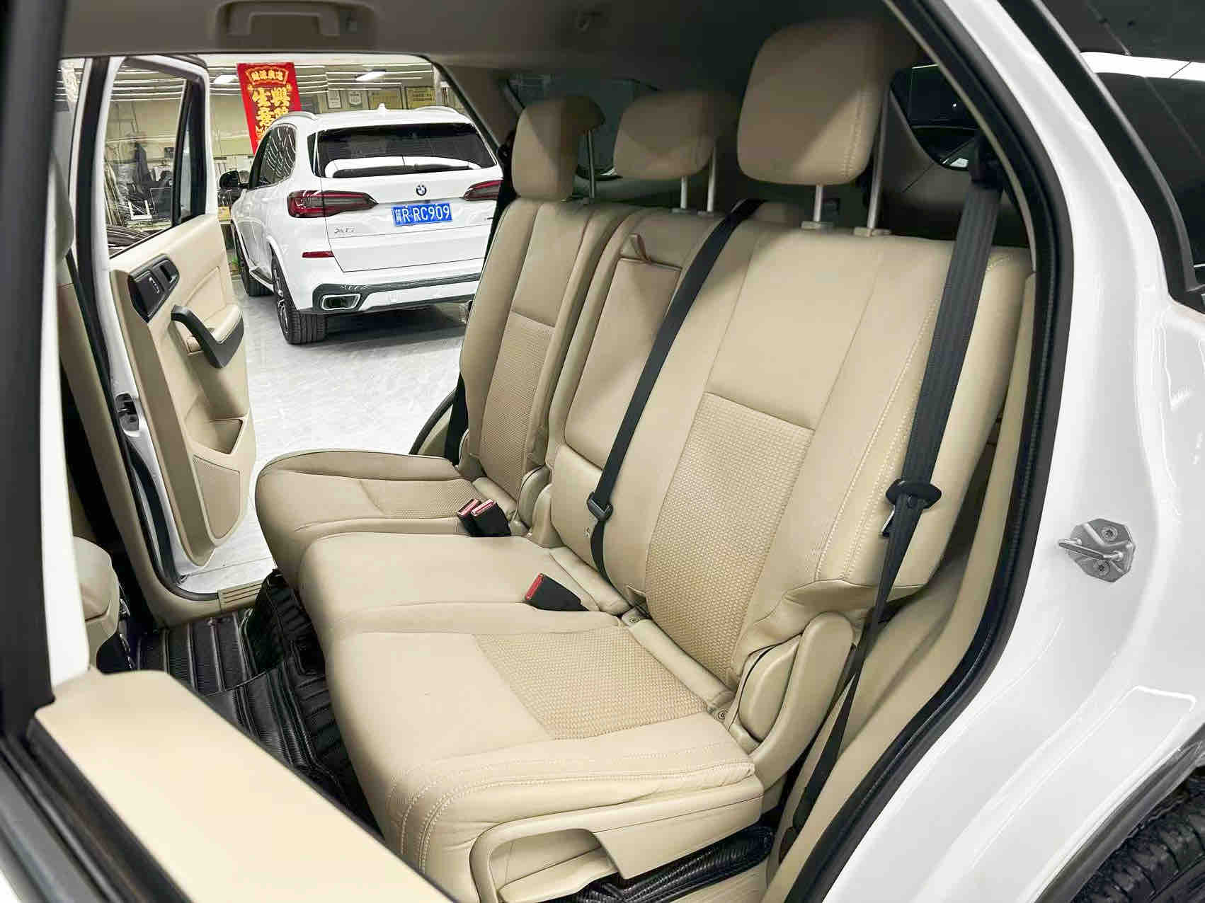 Ford Everest 2020 car image #15