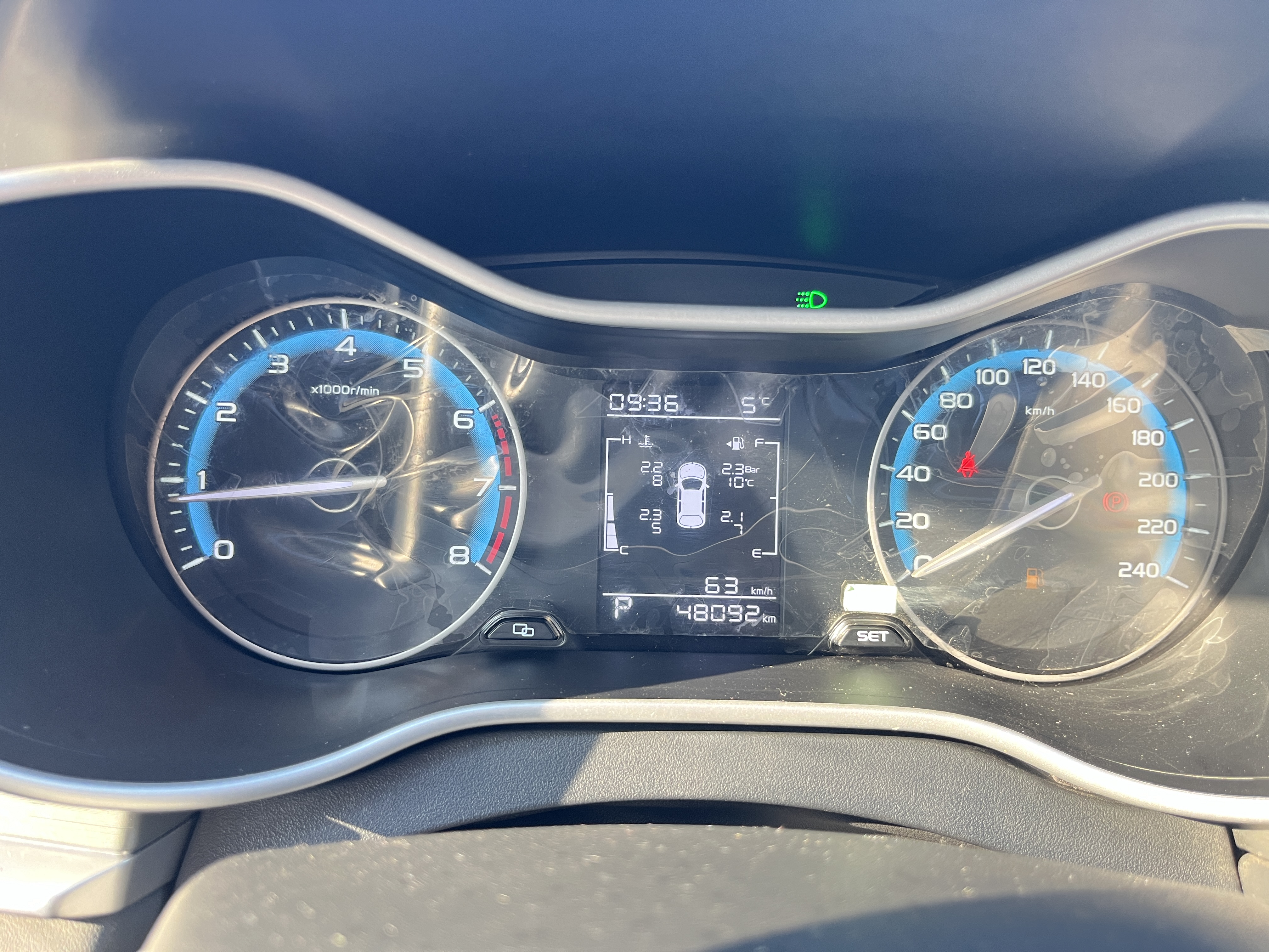 GEELY Emgrand 2021 car image #15