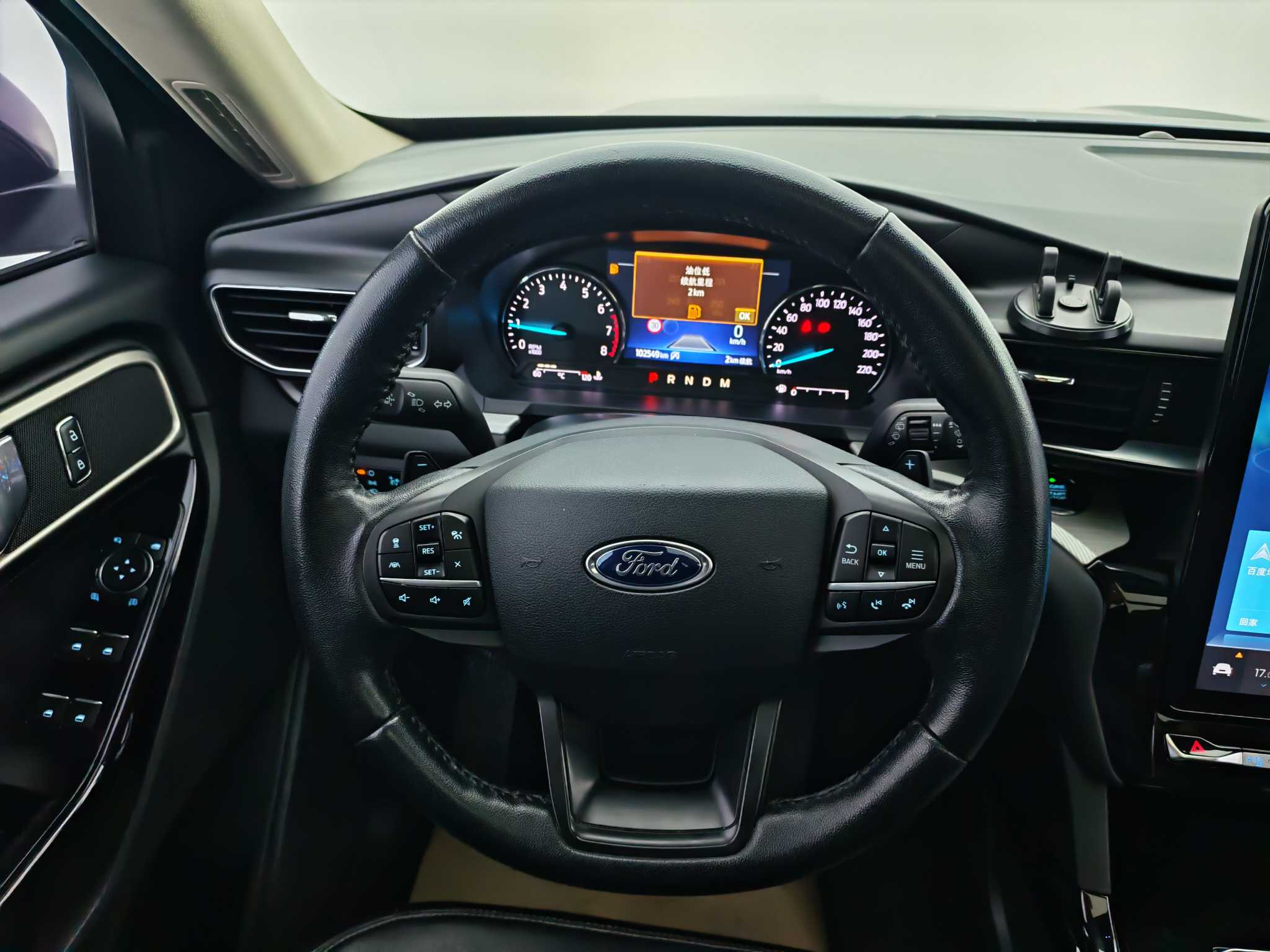 Ford Explorer 2022 car image #15