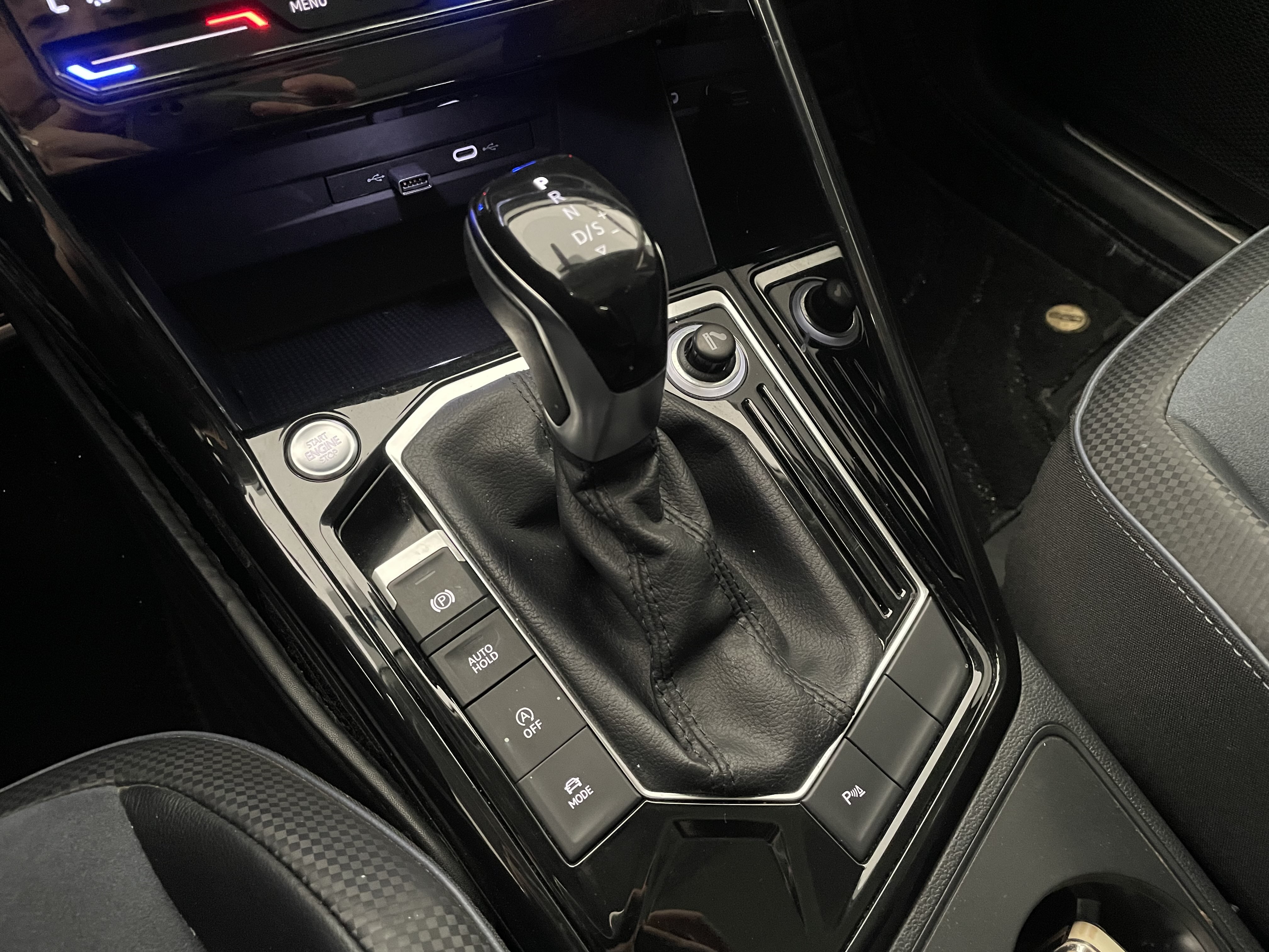 Volkswagen Tayron X 2021 car image #15