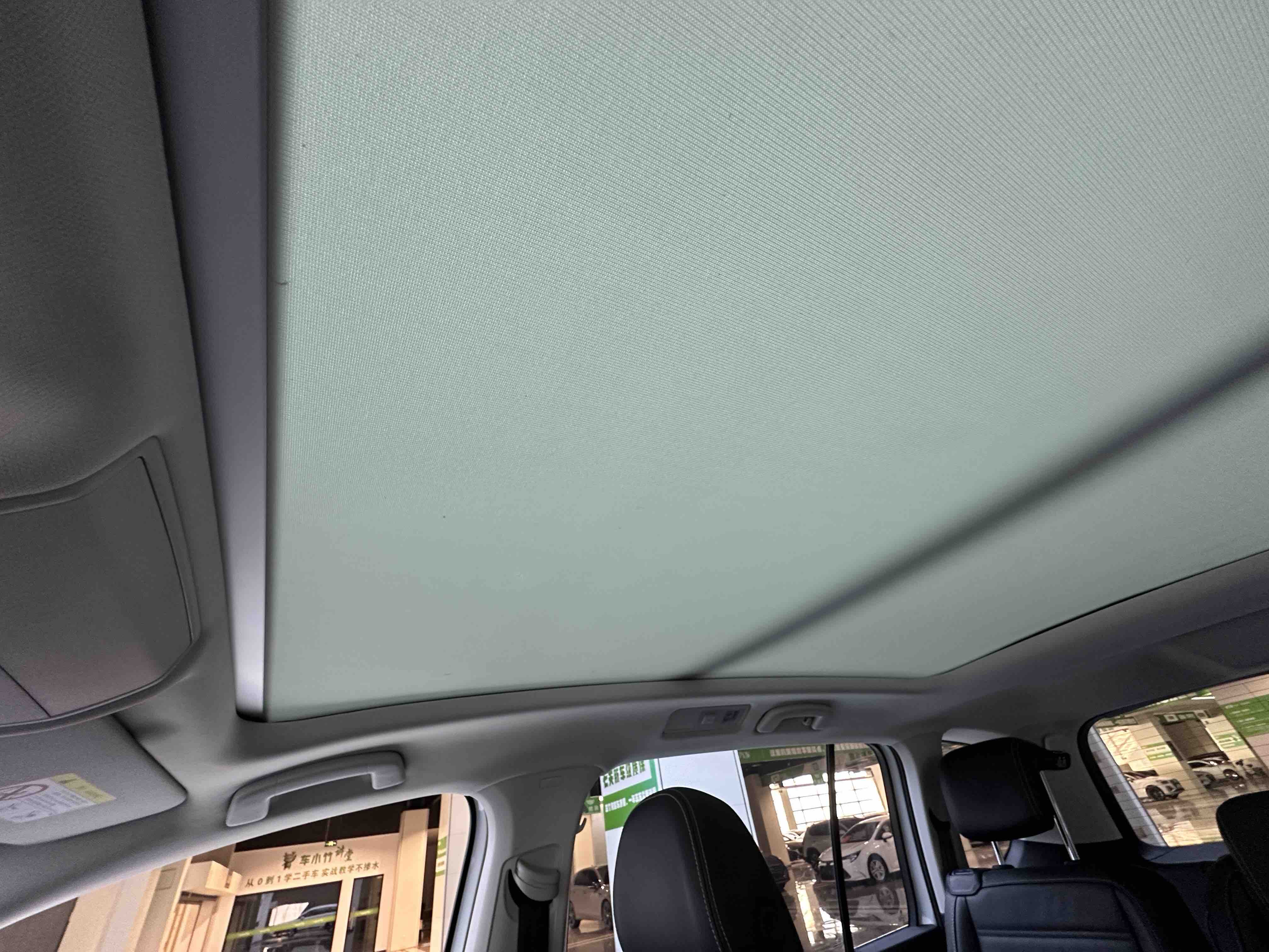 Volkswagen Touran 2022 #15 Volkswagen Touran 2022 car image #15